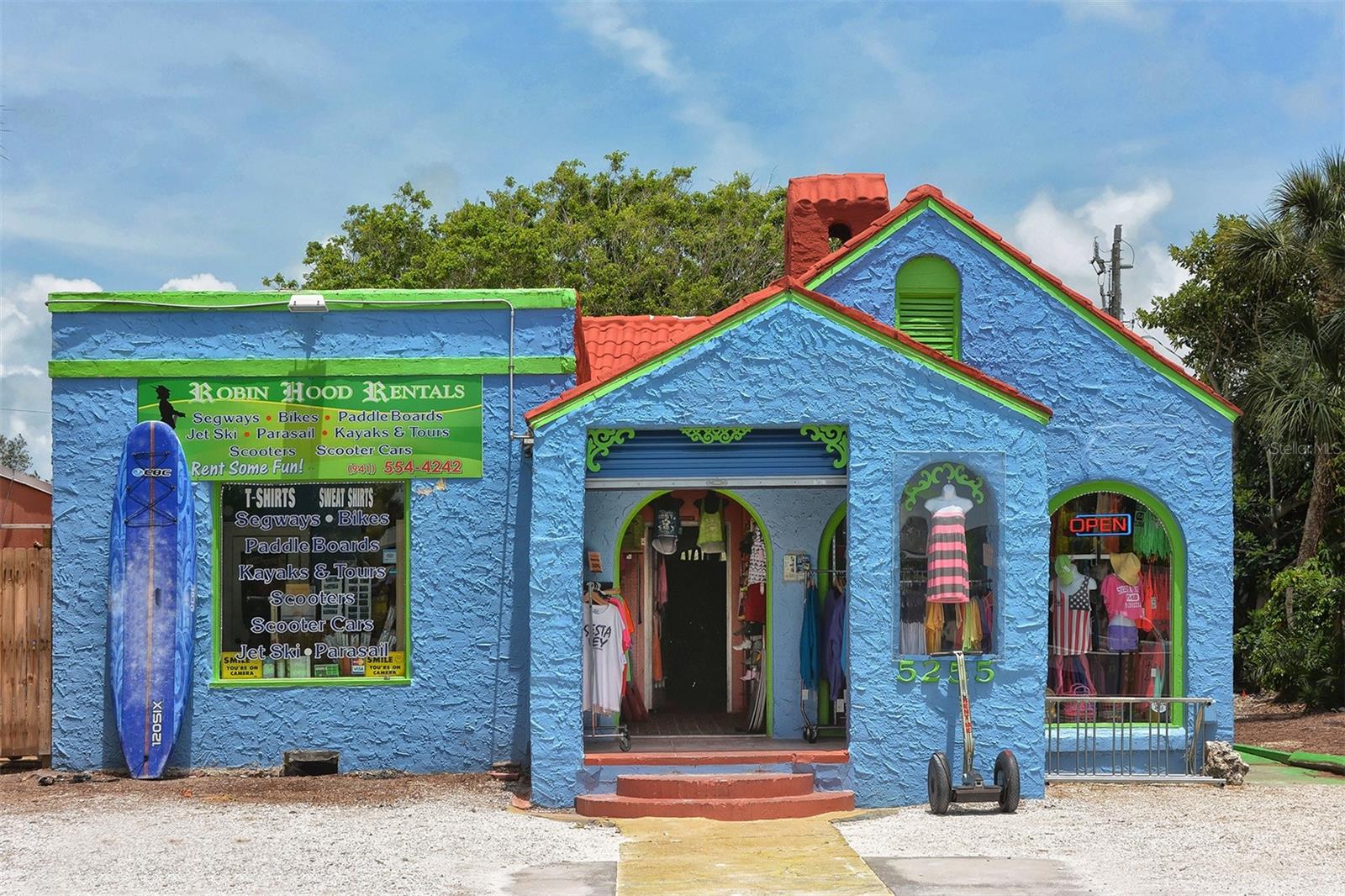 317 BEACH RD
