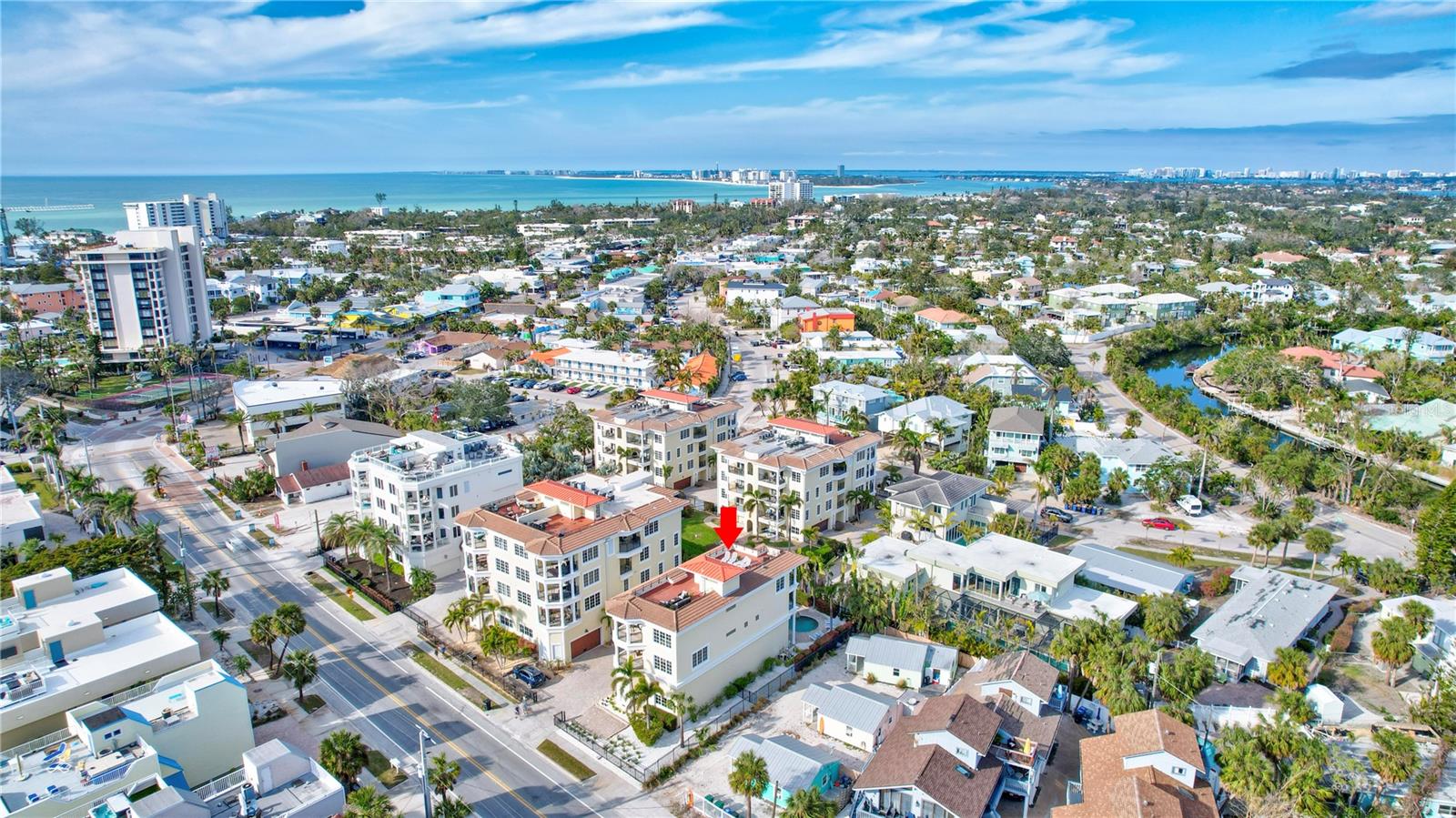 317 BEACH RD