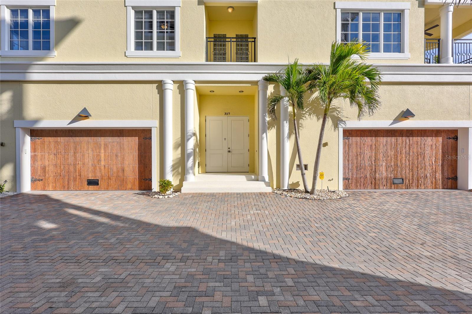 317 BEACH RD