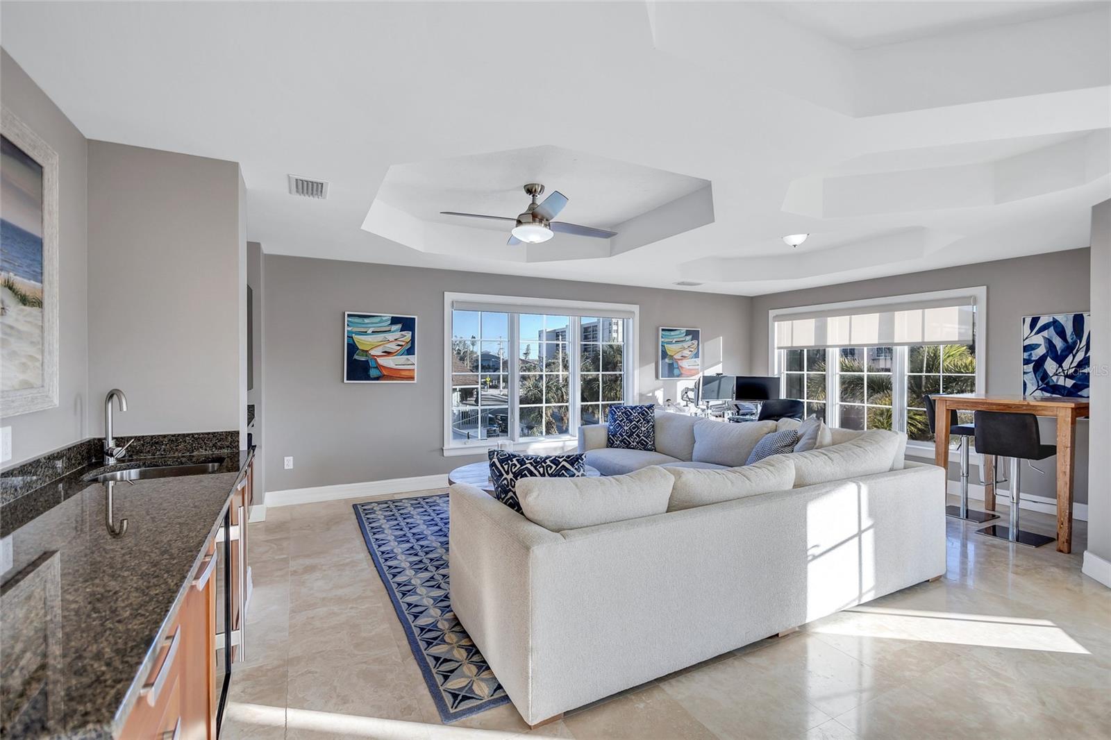 317 BEACH RD