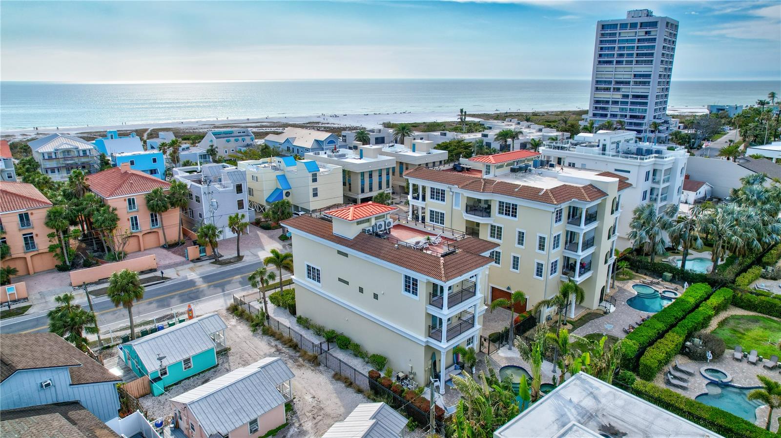 317 BEACH RD