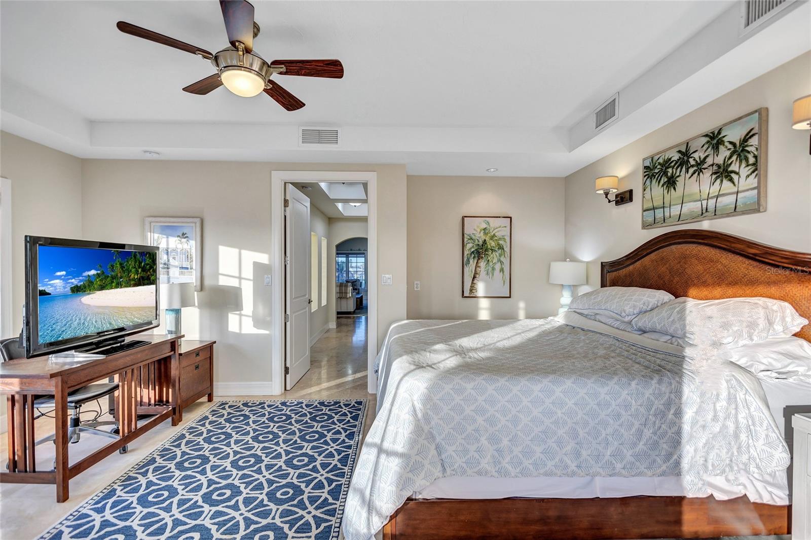 317 BEACH RD