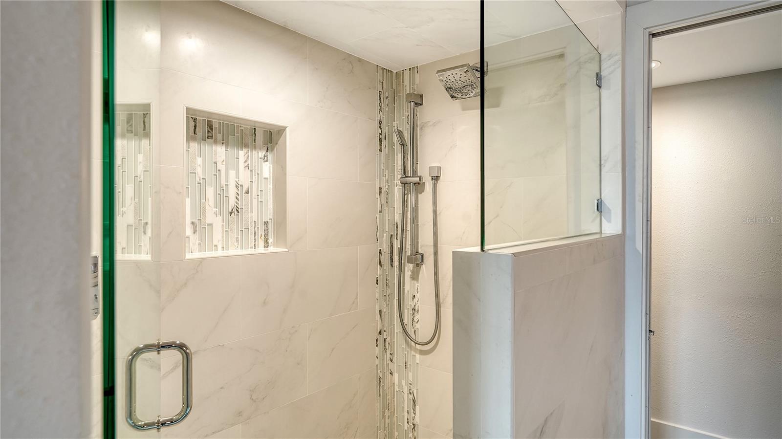 5880 MIDNIGHT PASS RD #403