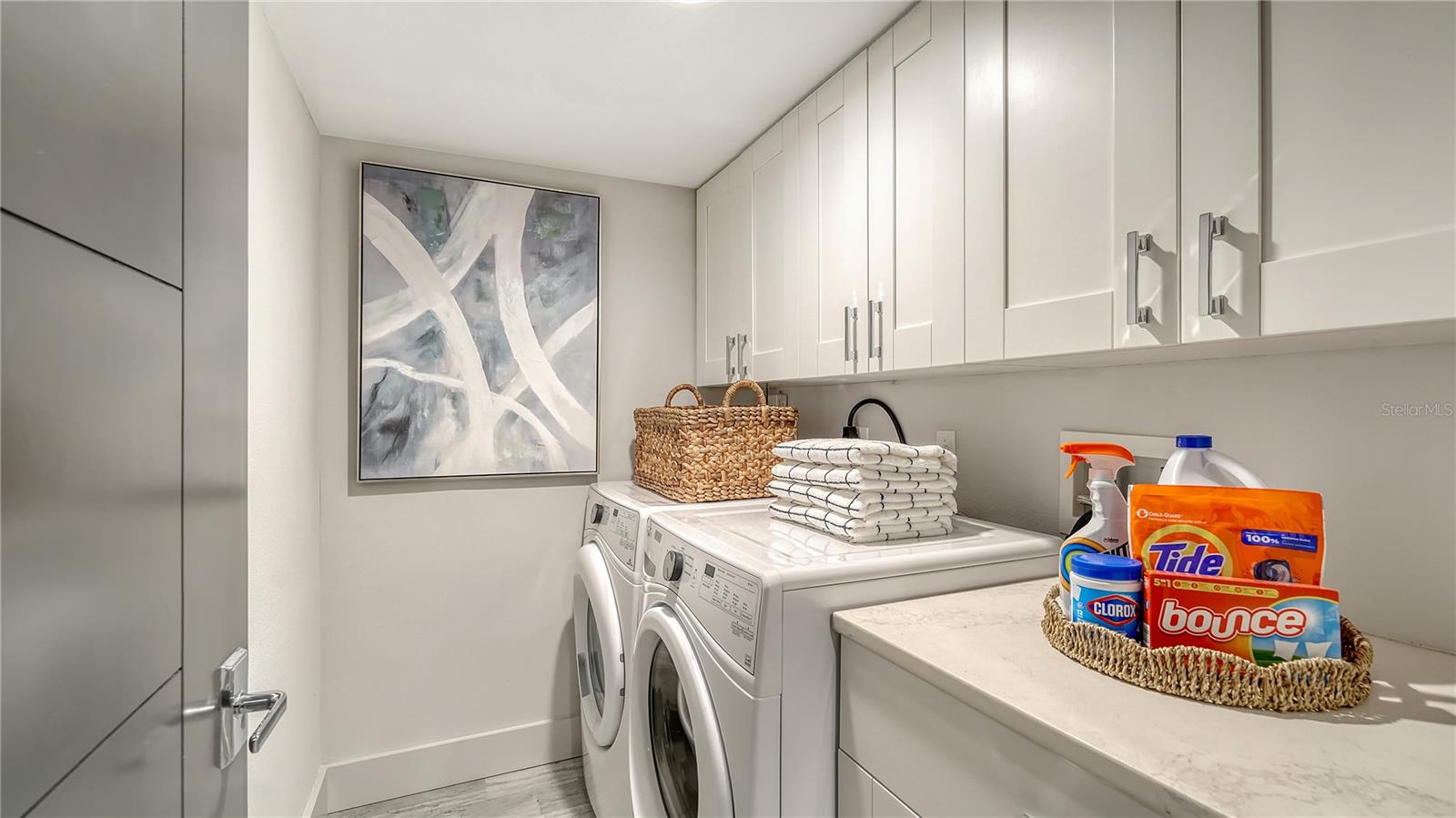 5880 MIDNIGHT PASS RD #403