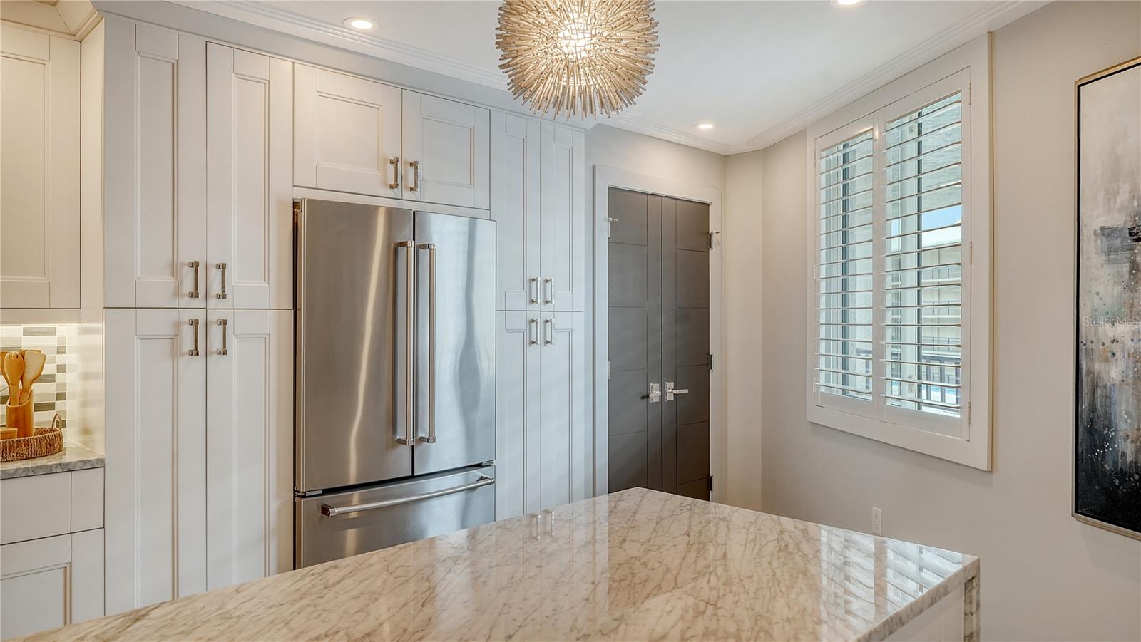 5880 MIDNIGHT PASS RD #403