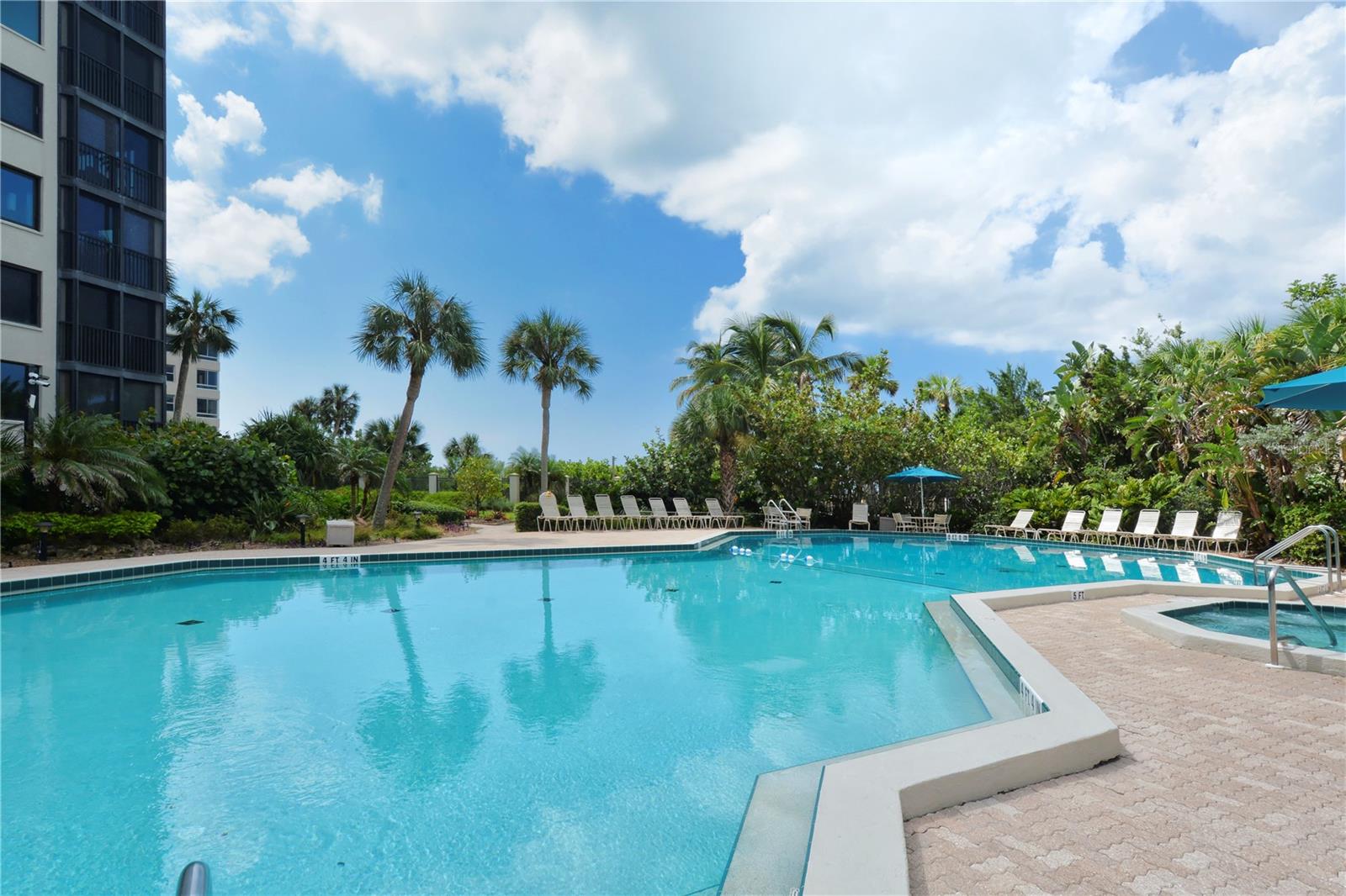 5880 MIDNIGHT PASS RD #403