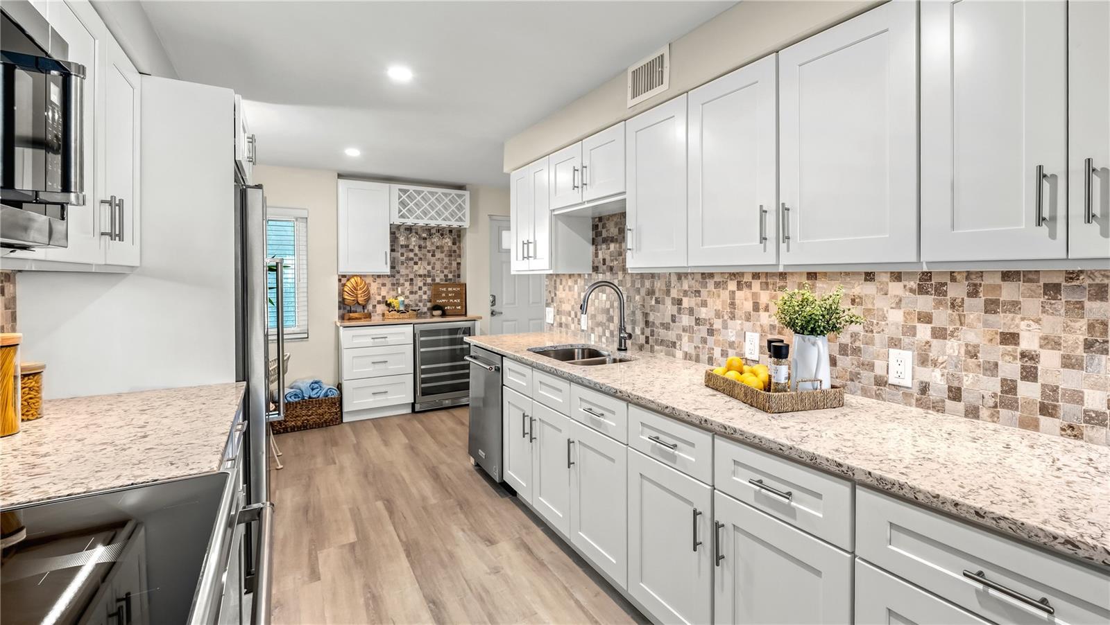 20 WHISPERING SANDS DR #1205