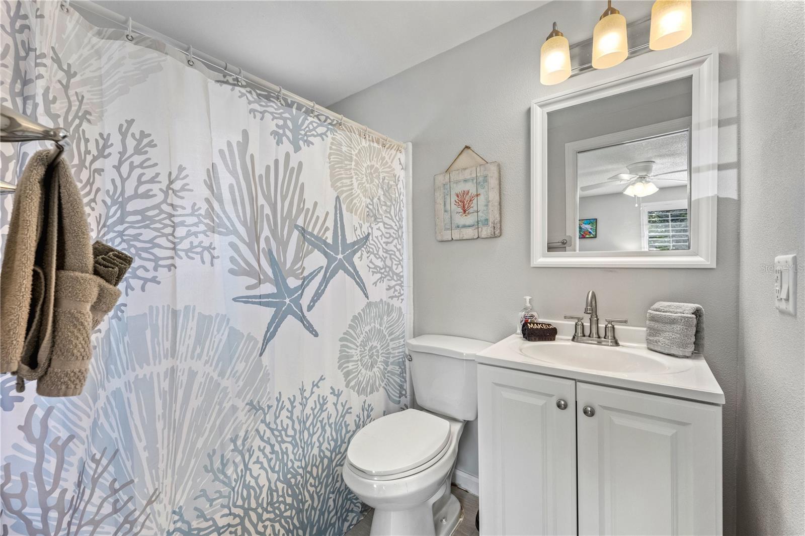 1123 CRESCENT ST #1123/1125