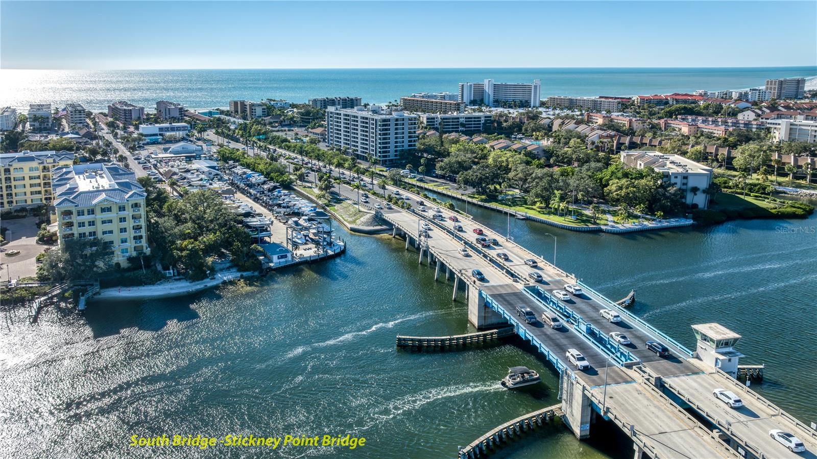 1123 CRESCENT ST #1123/1125