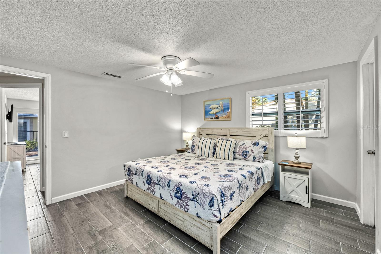 1123 CRESCENT ST #1123/1125