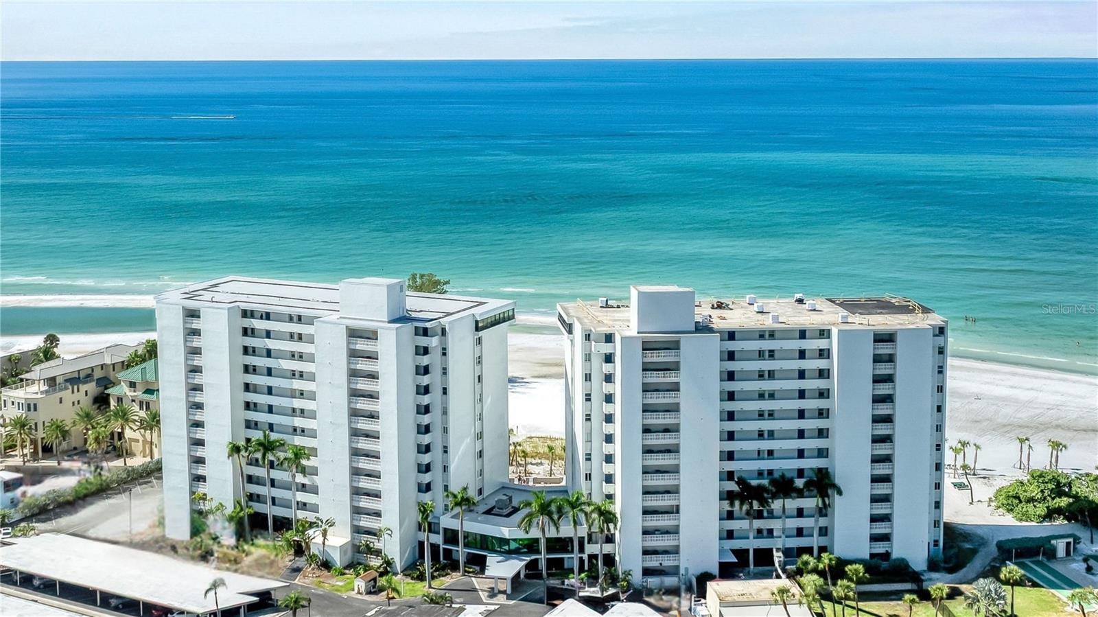 20 WHISPERING SANDS DR #1102