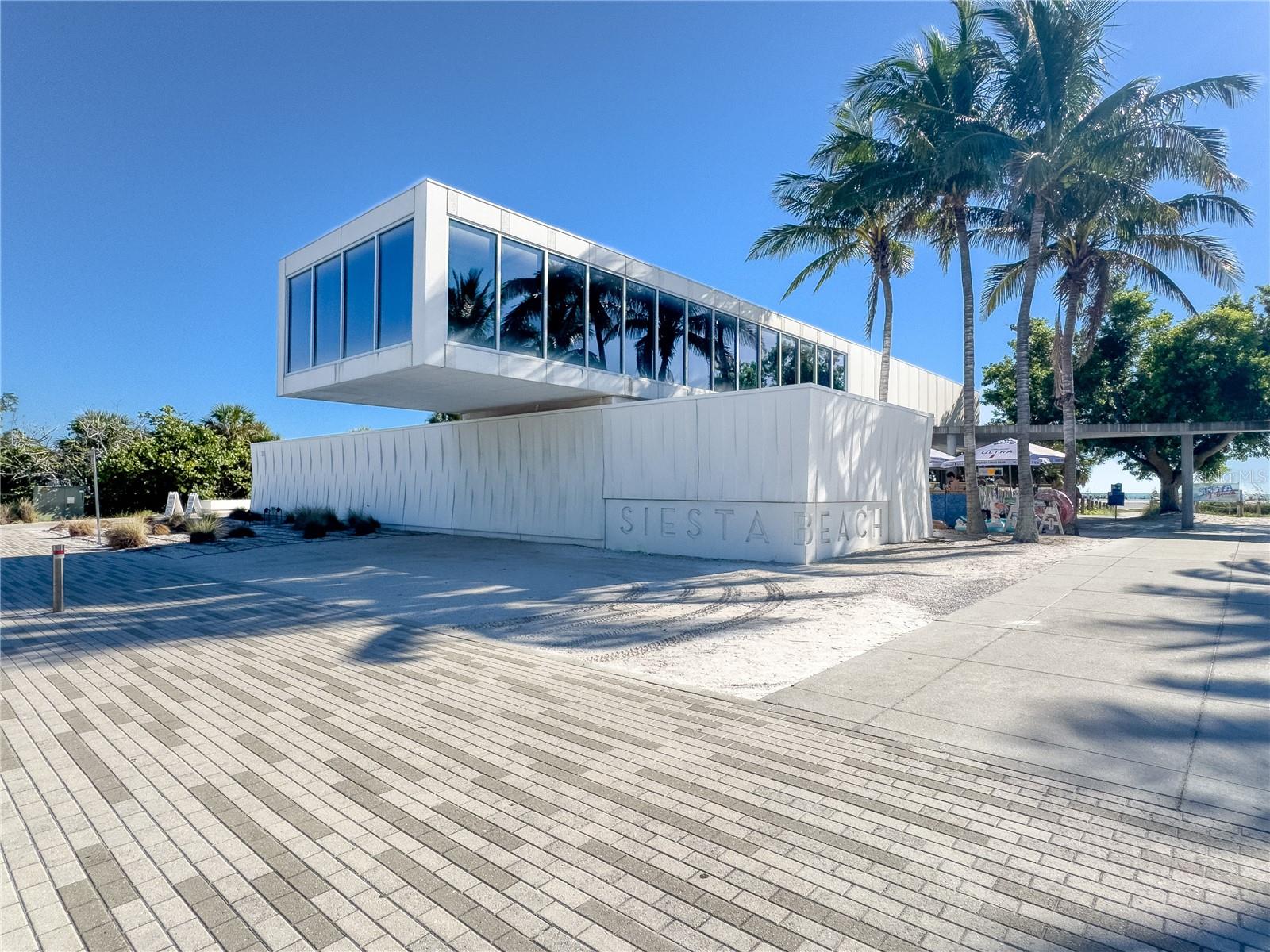 20 WHISPERING SANDS DR #1102