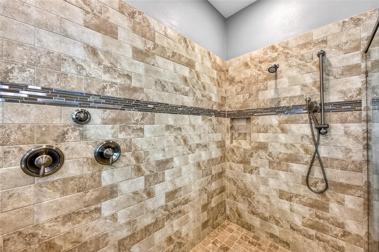 5835 PALMER RANCH PKWY