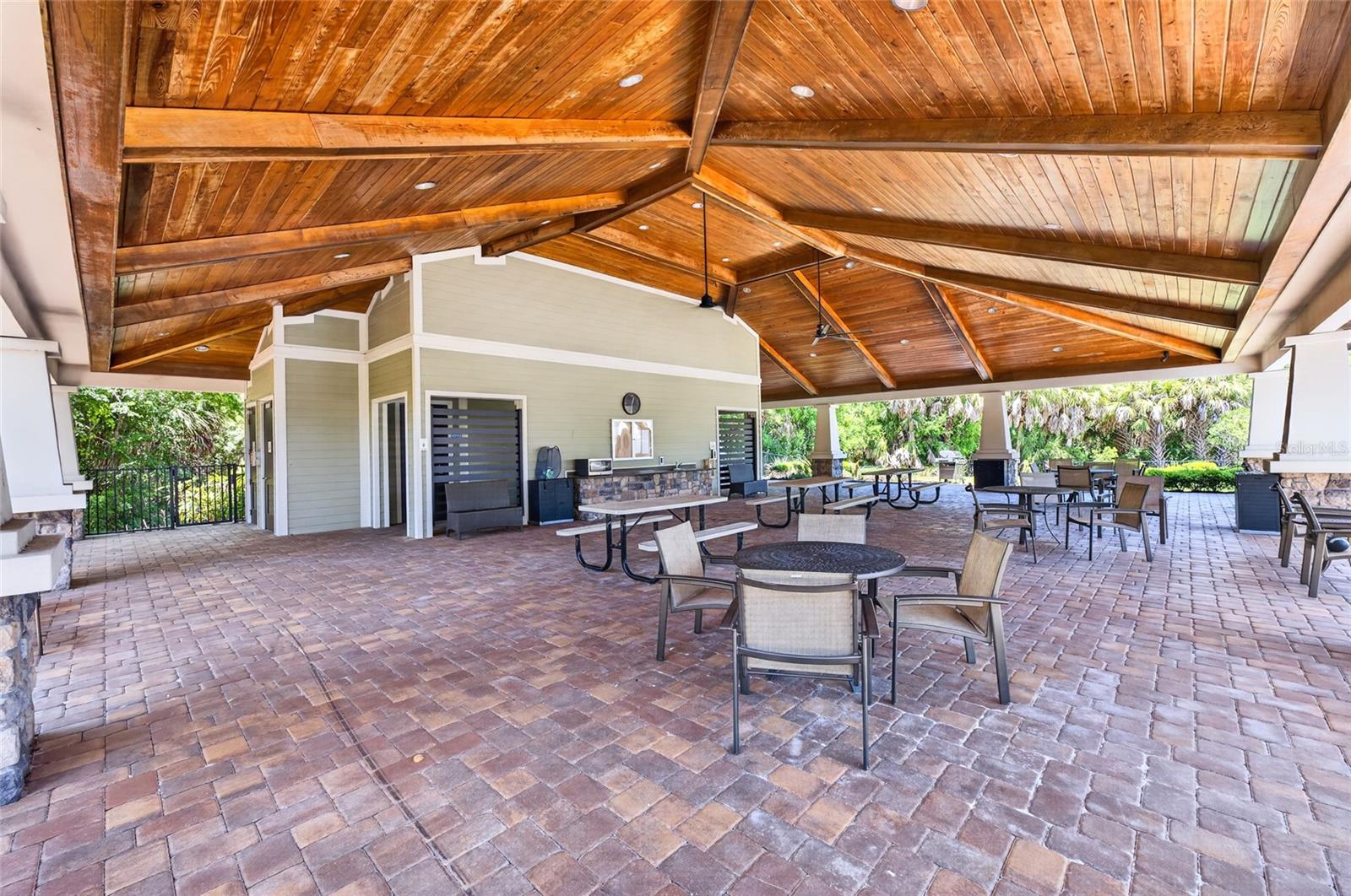 5835 PALMER RANCH PKWY