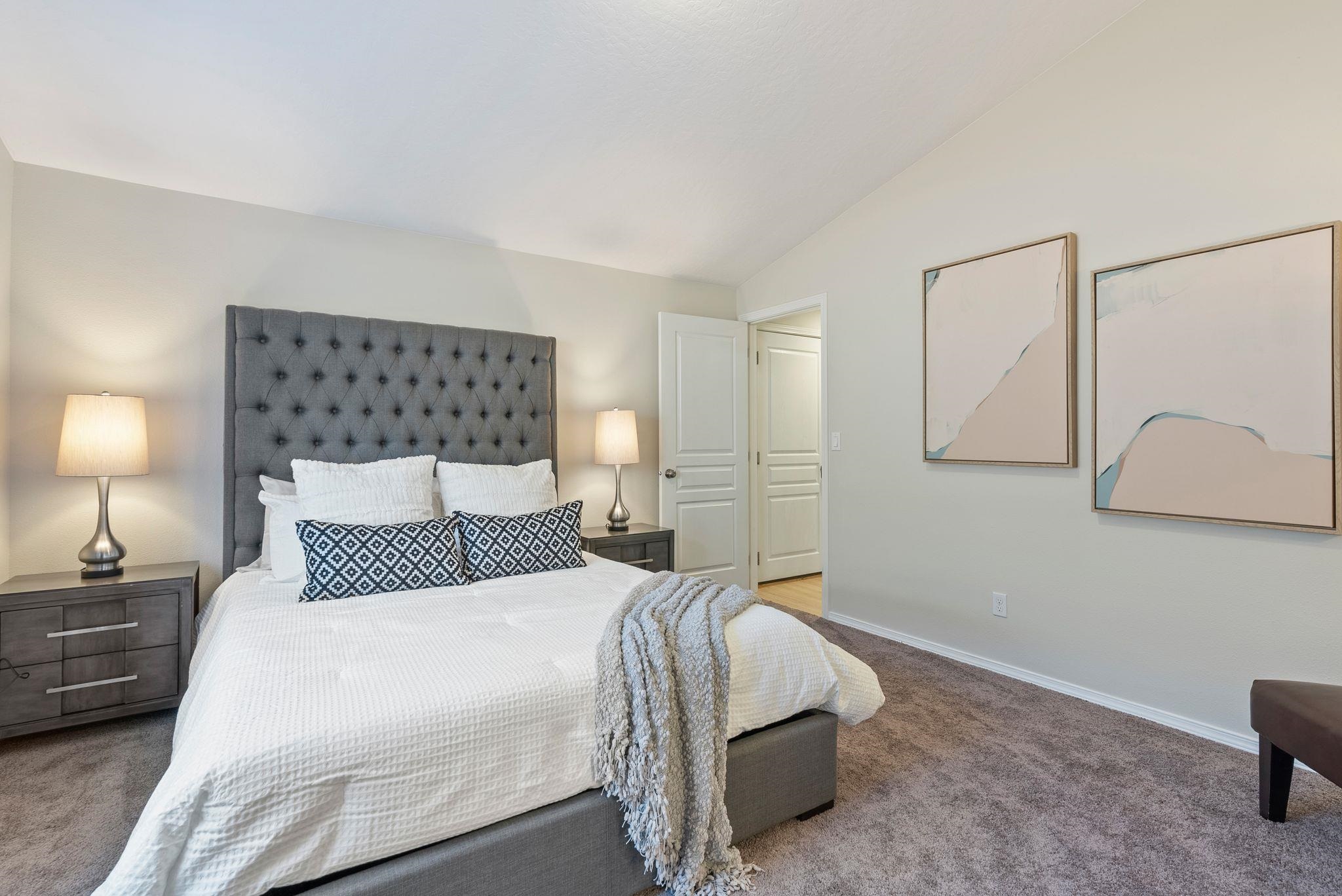 6824 S Granite Hills St