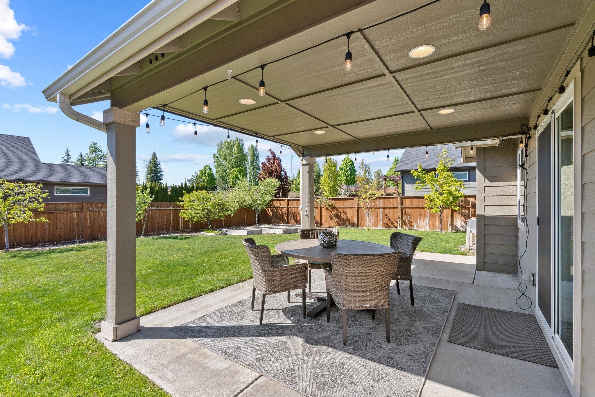 6824 S Granite Hills St