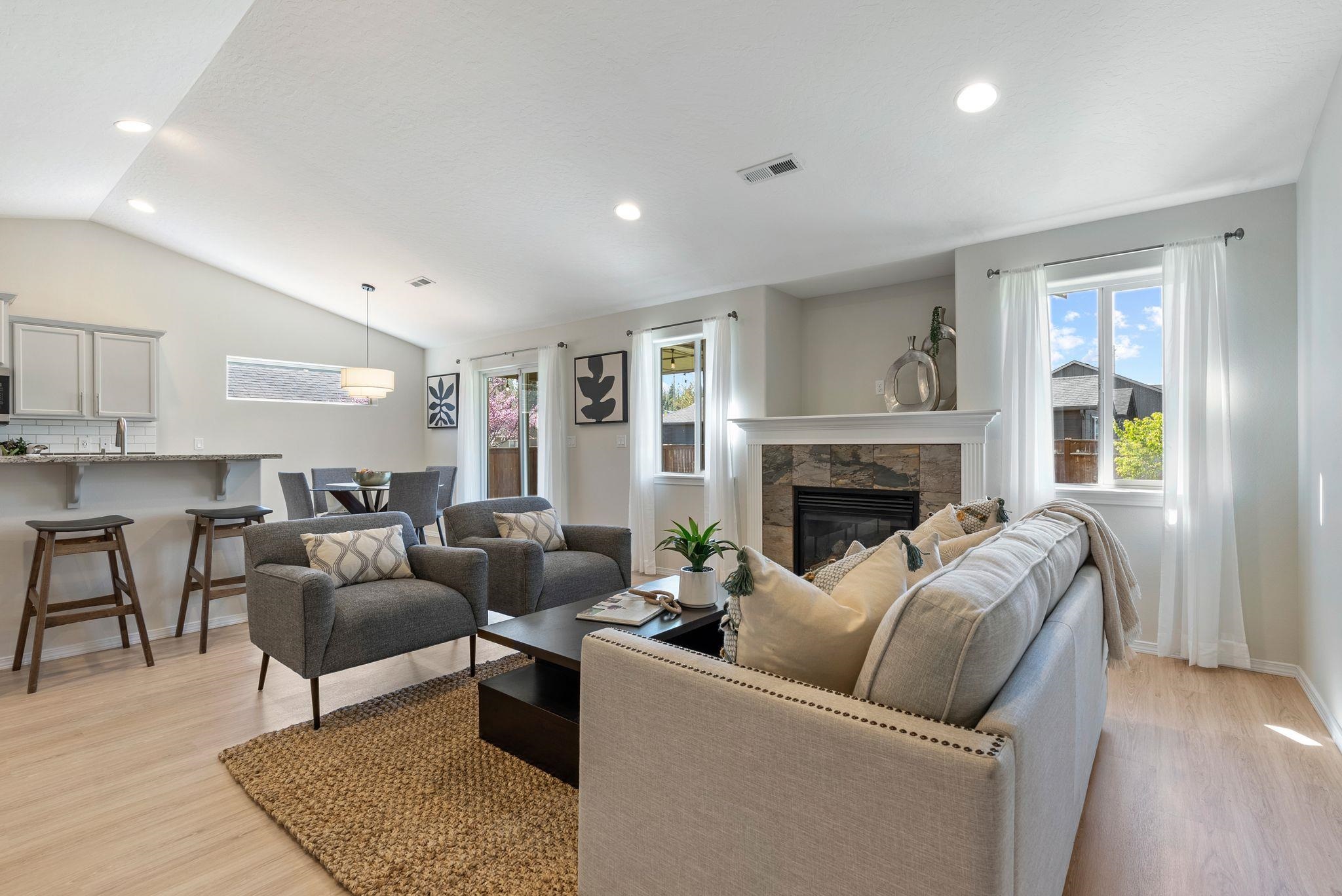 6824 S Granite Hills St