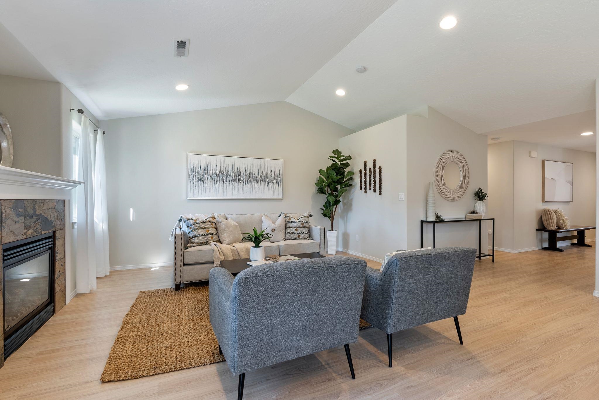 6824 S Granite Hills St