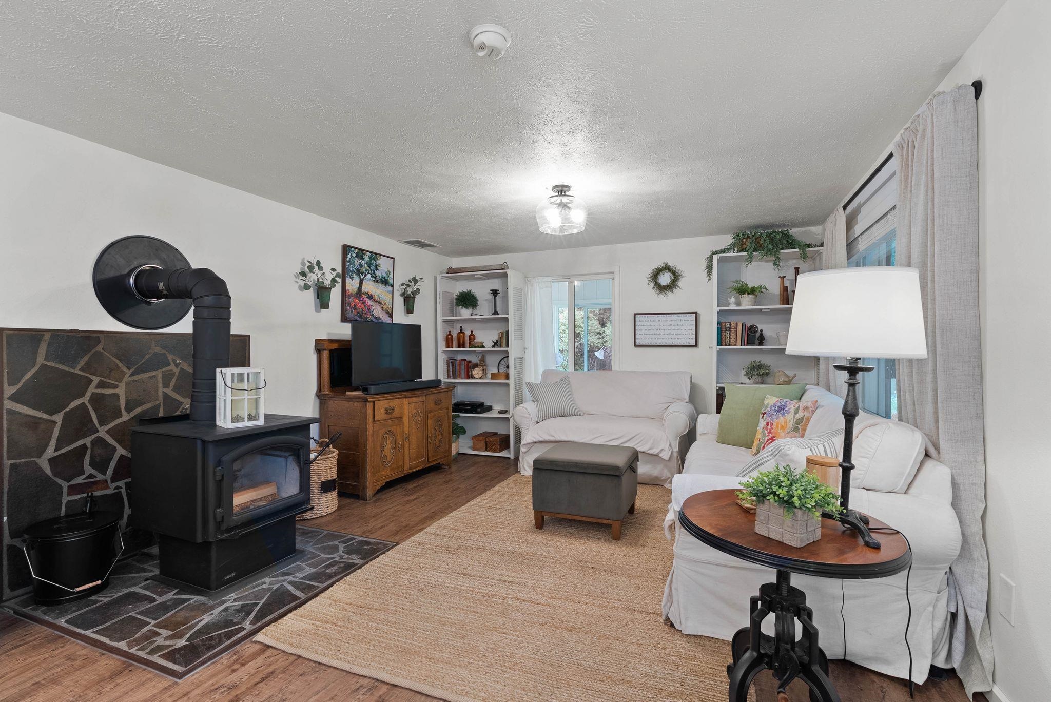 14313 E Blanchard Rd