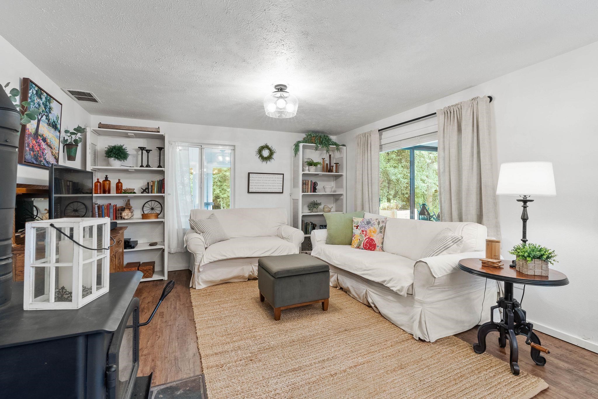 14313 E Blanchard Rd