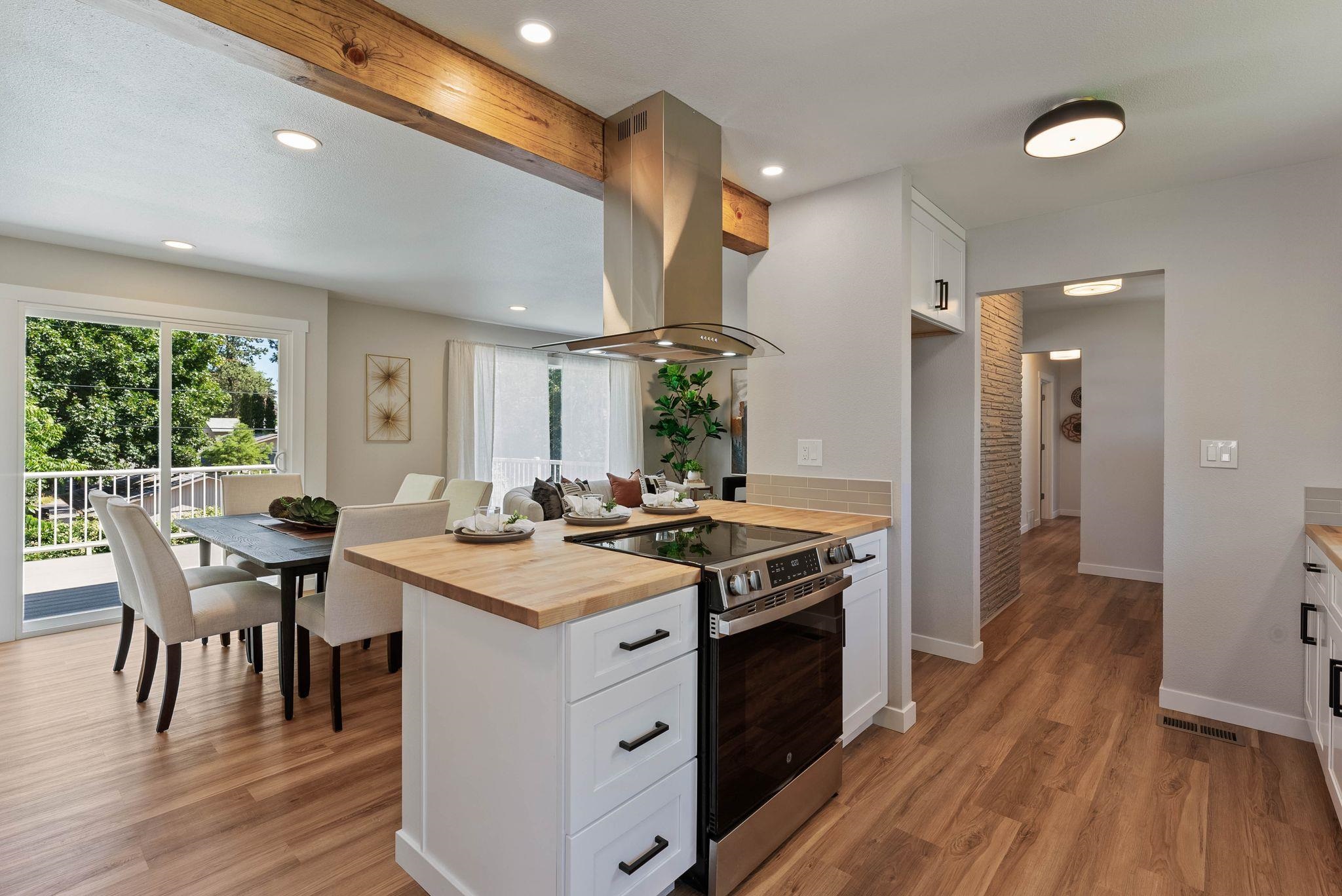 4017 E Pratt Ave