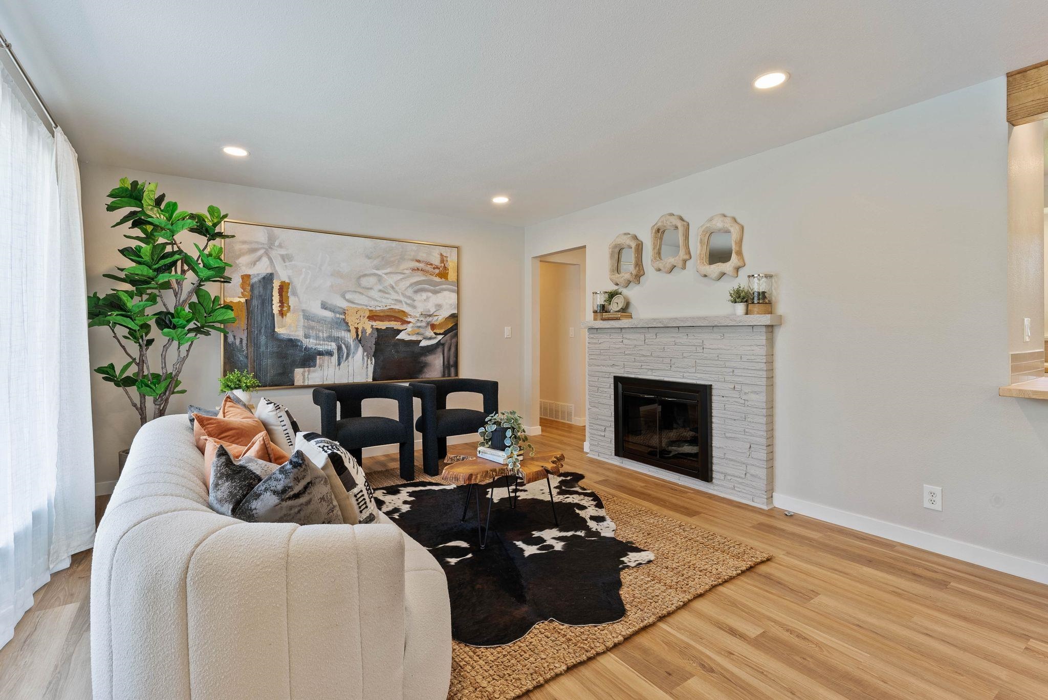4017 E Pratt Ave