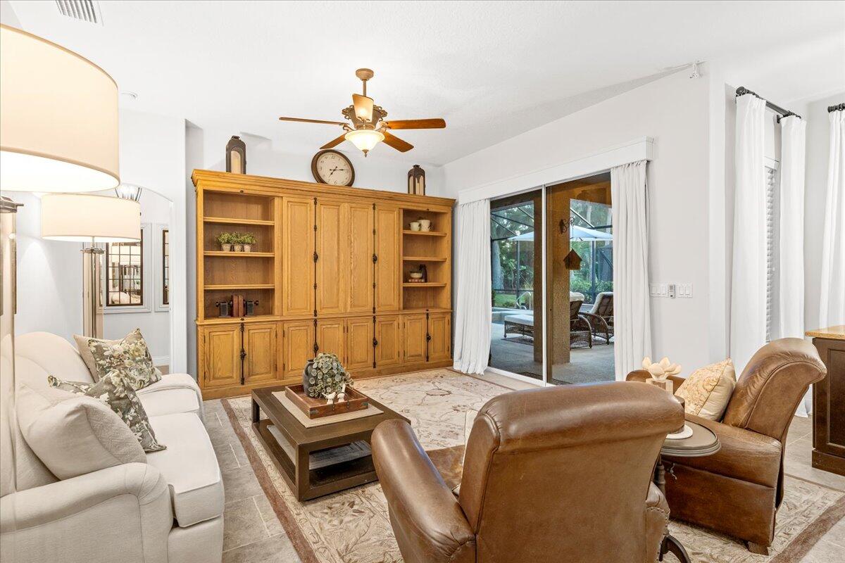 1661 Admiralty Boulevard