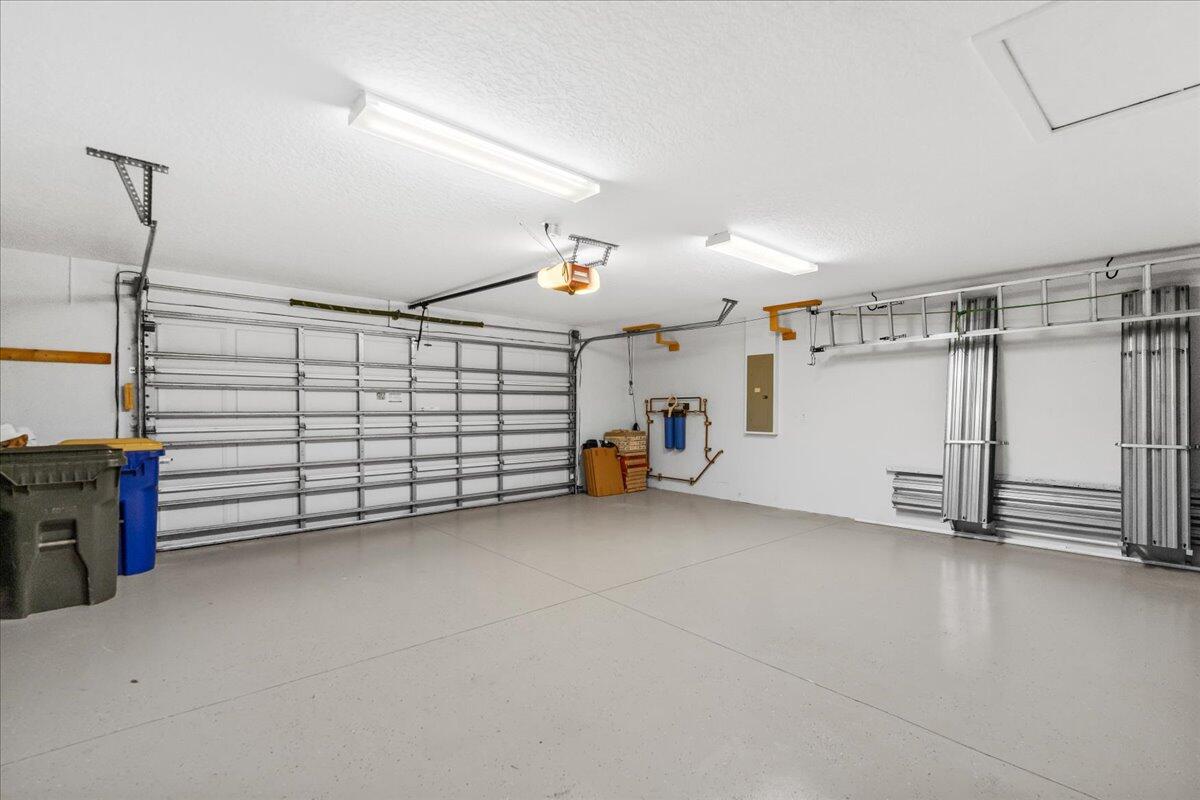 1661 Admiralty Boulevard