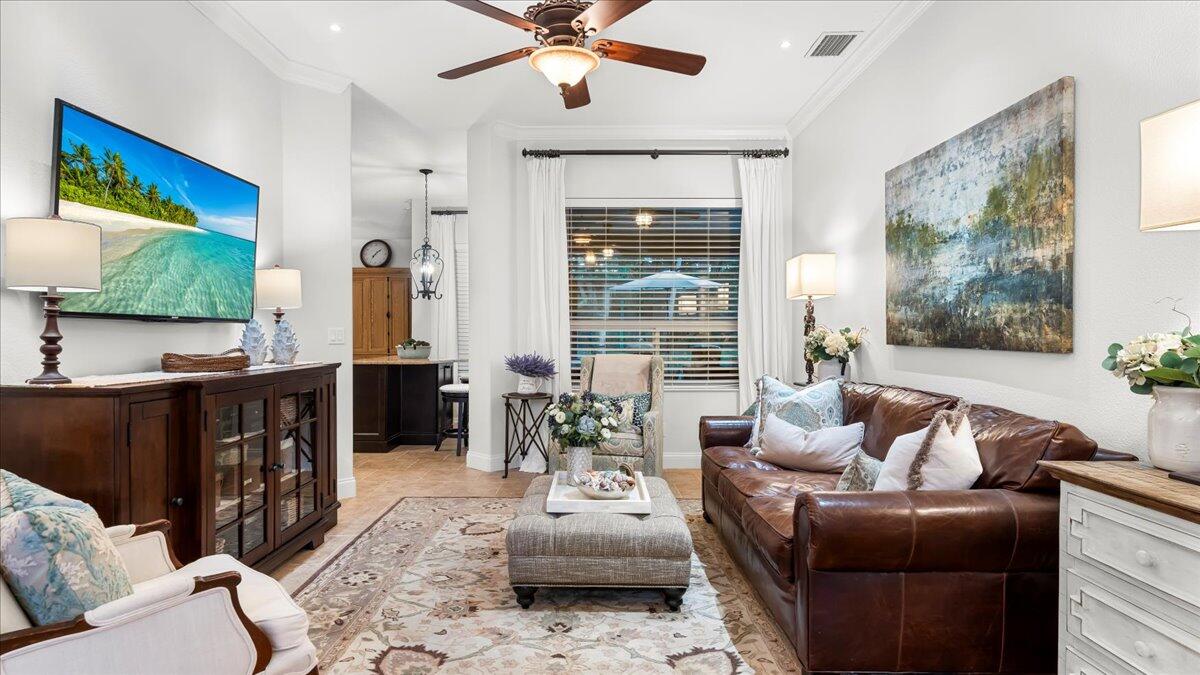 1661 Admiralty Boulevard