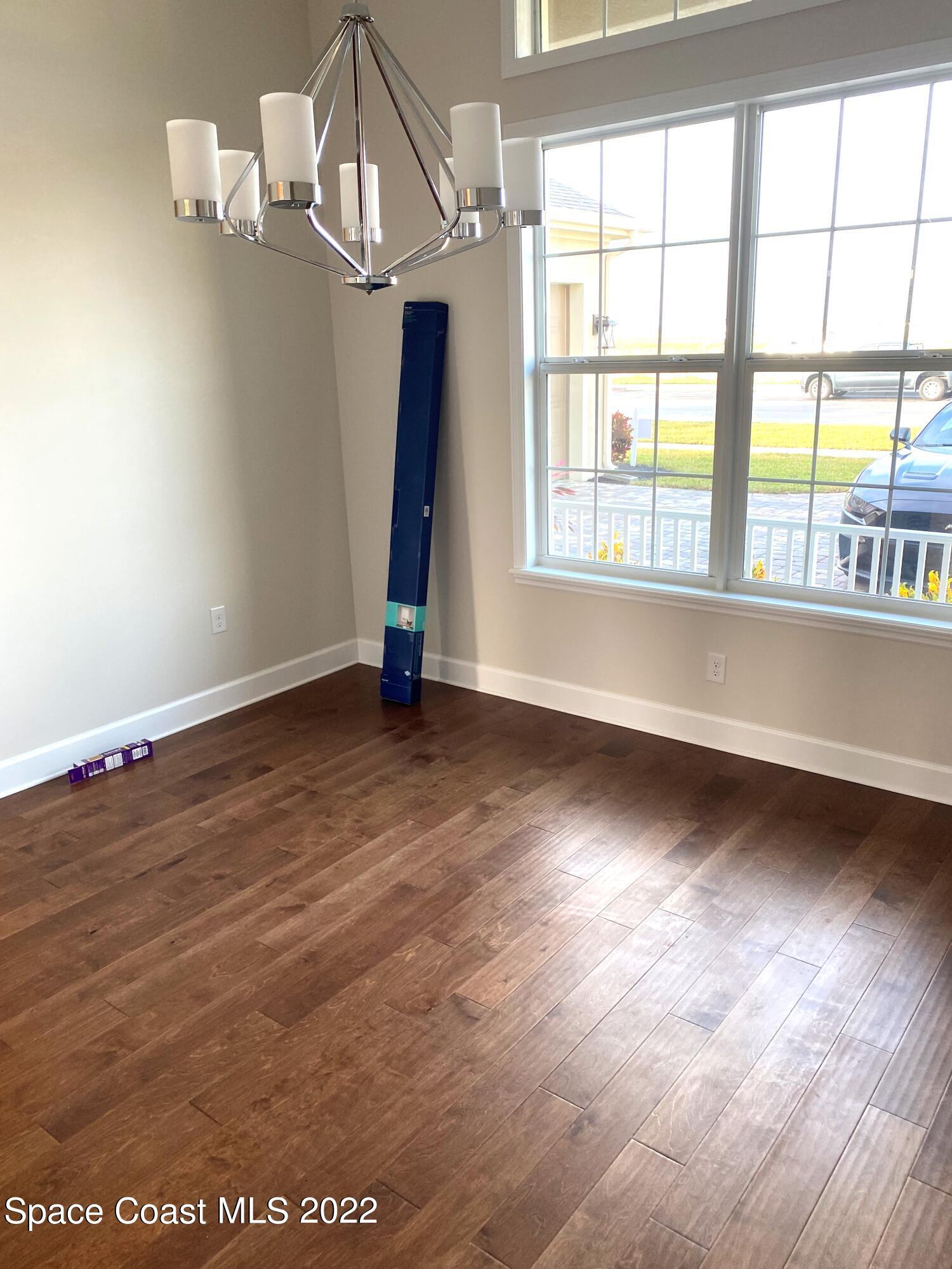 8321 Paragrass Avenue