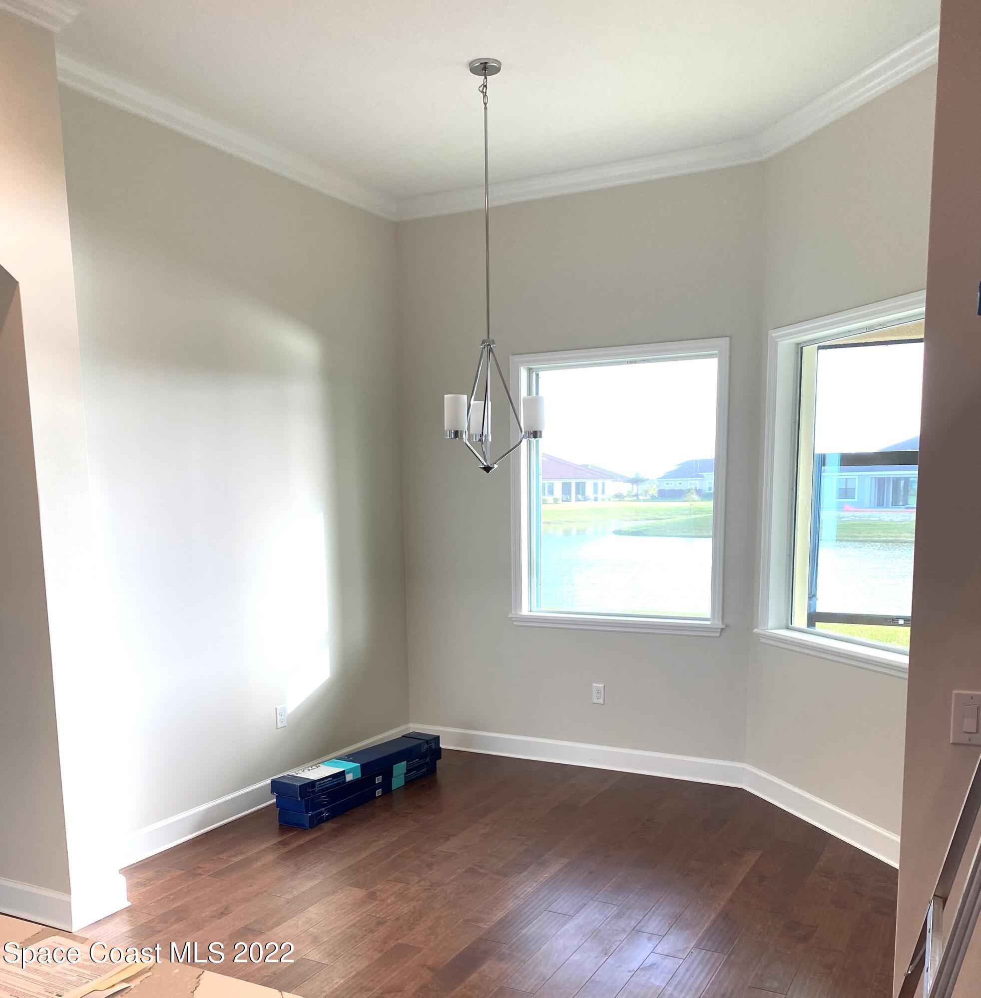 8321 Paragrass Avenue