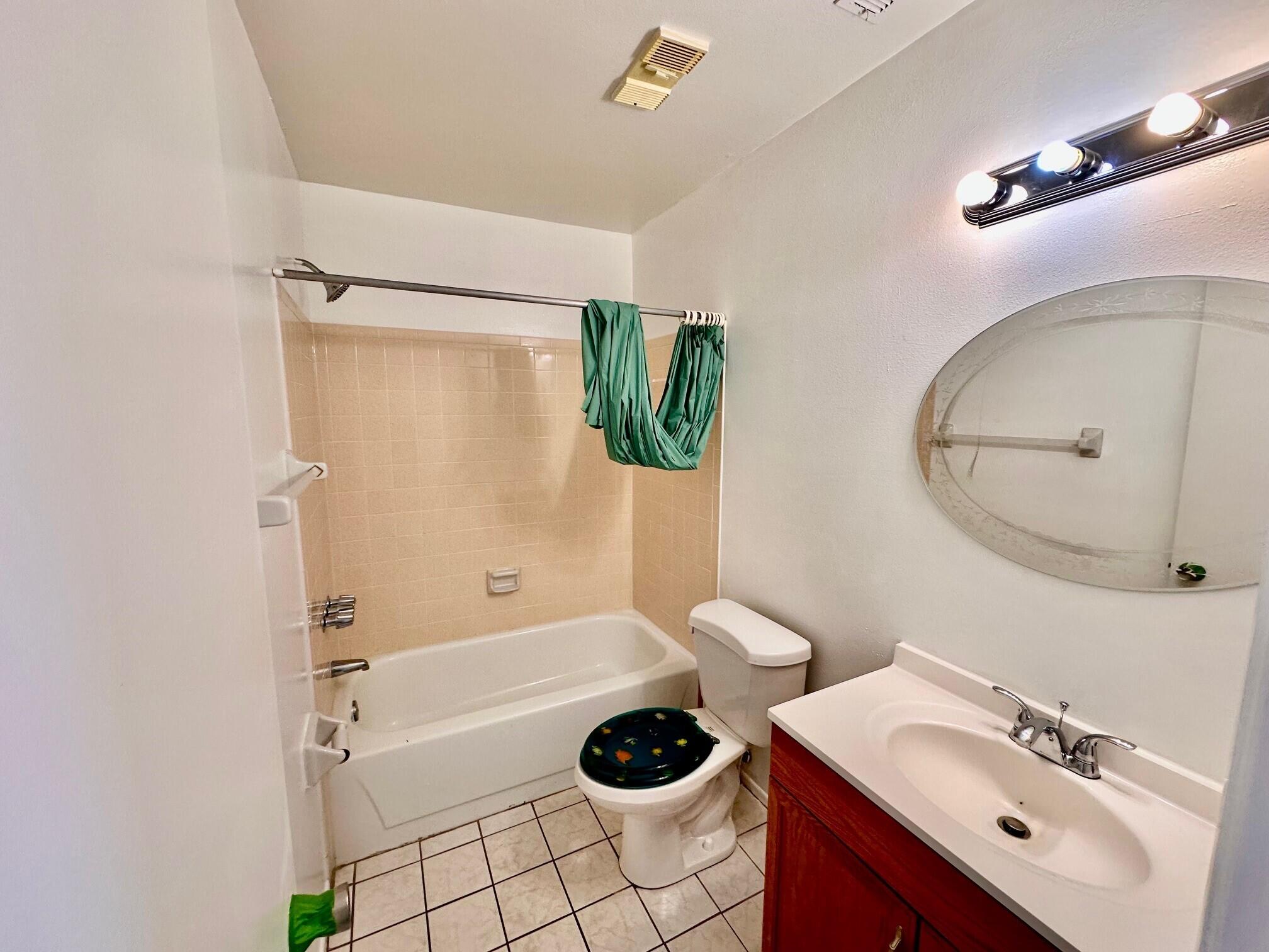 1450 Sheafe Avenue NE, 110