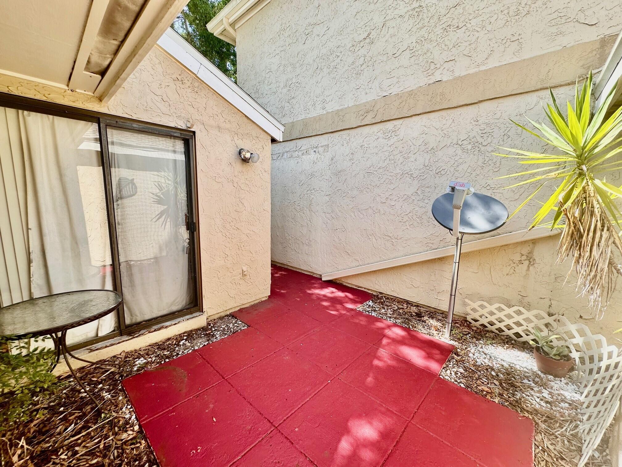 1450 Sheafe Avenue NE, 110