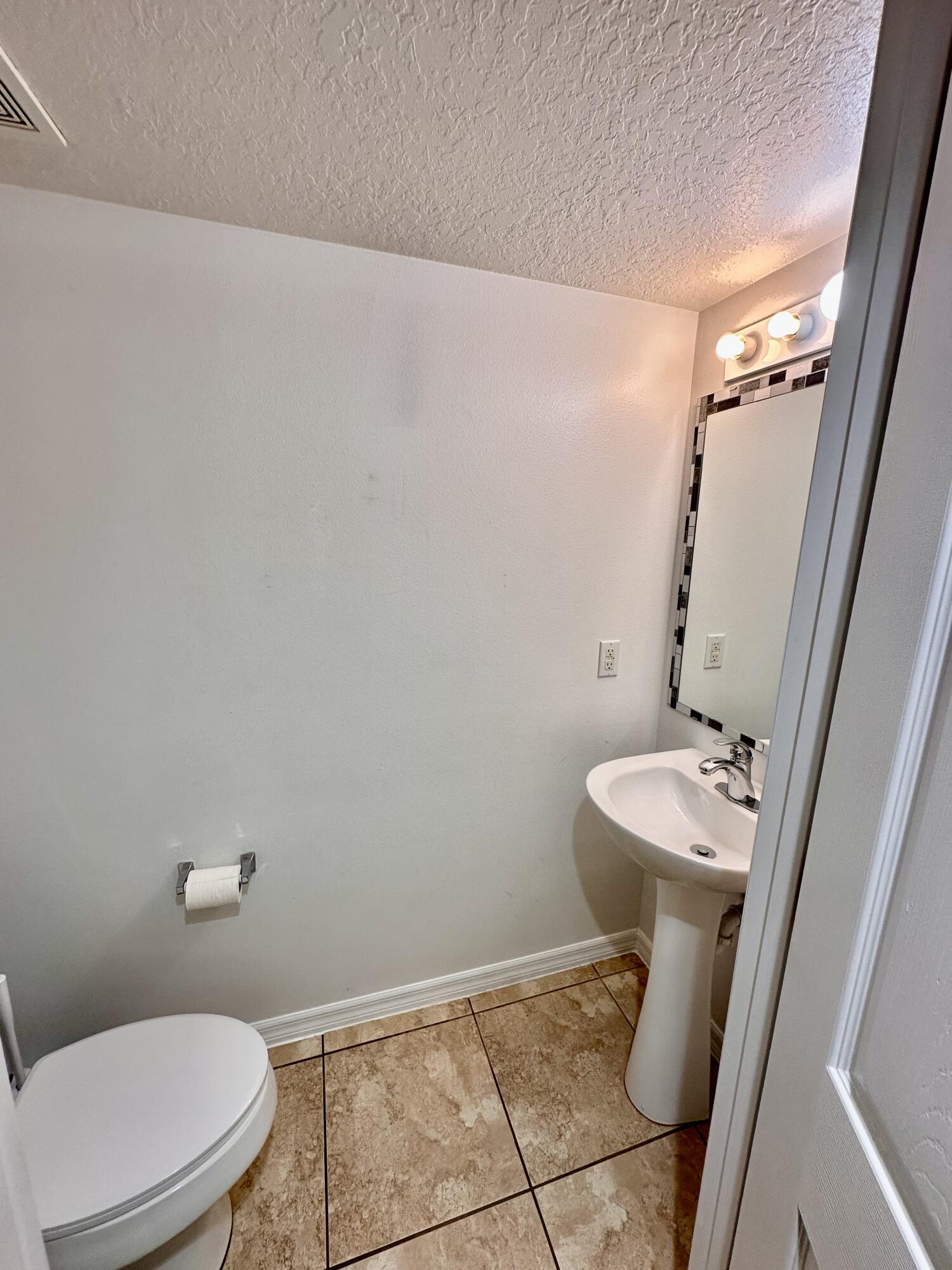 2259 Maeve Circle