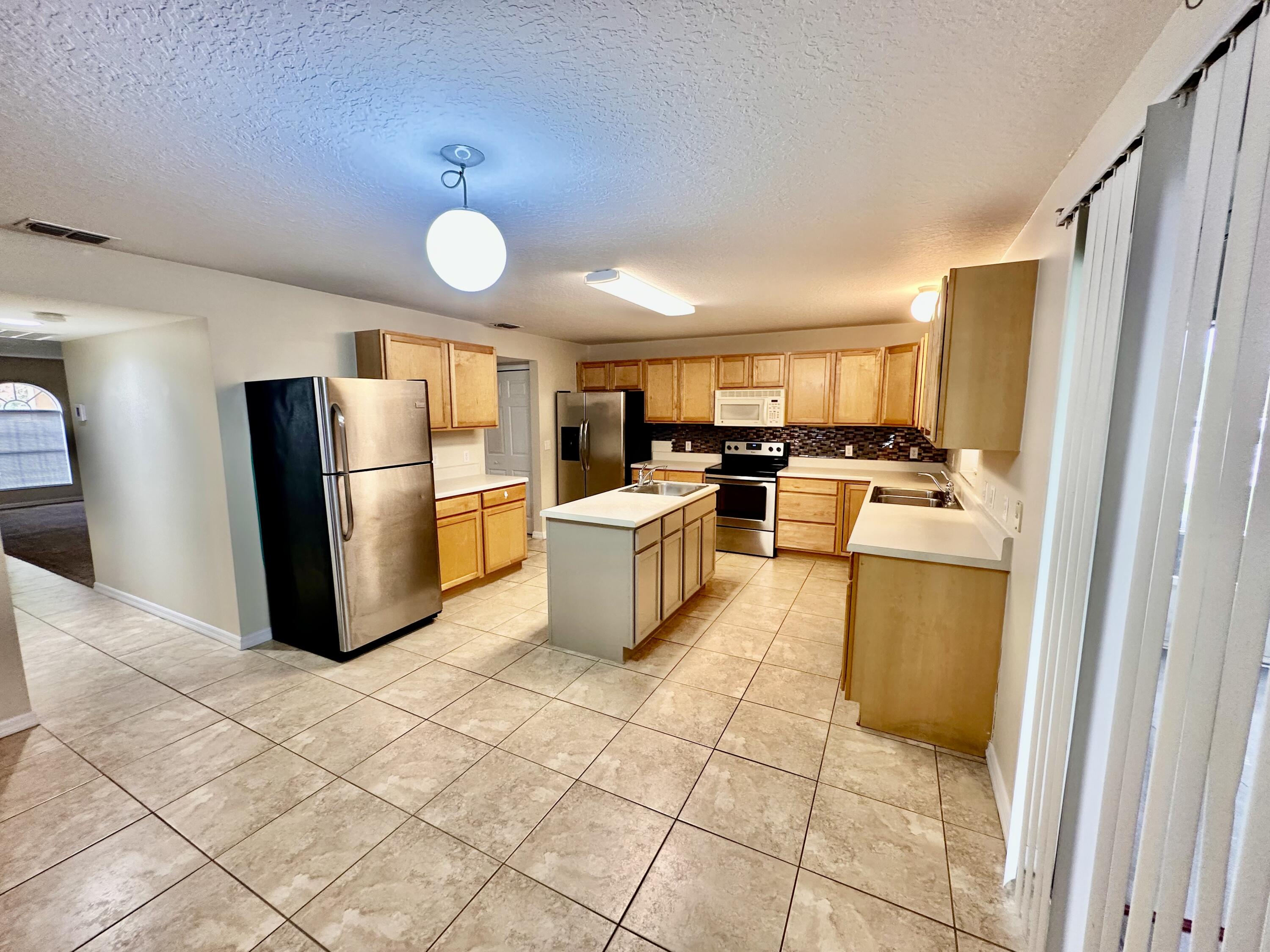 2259 Maeve Circle
