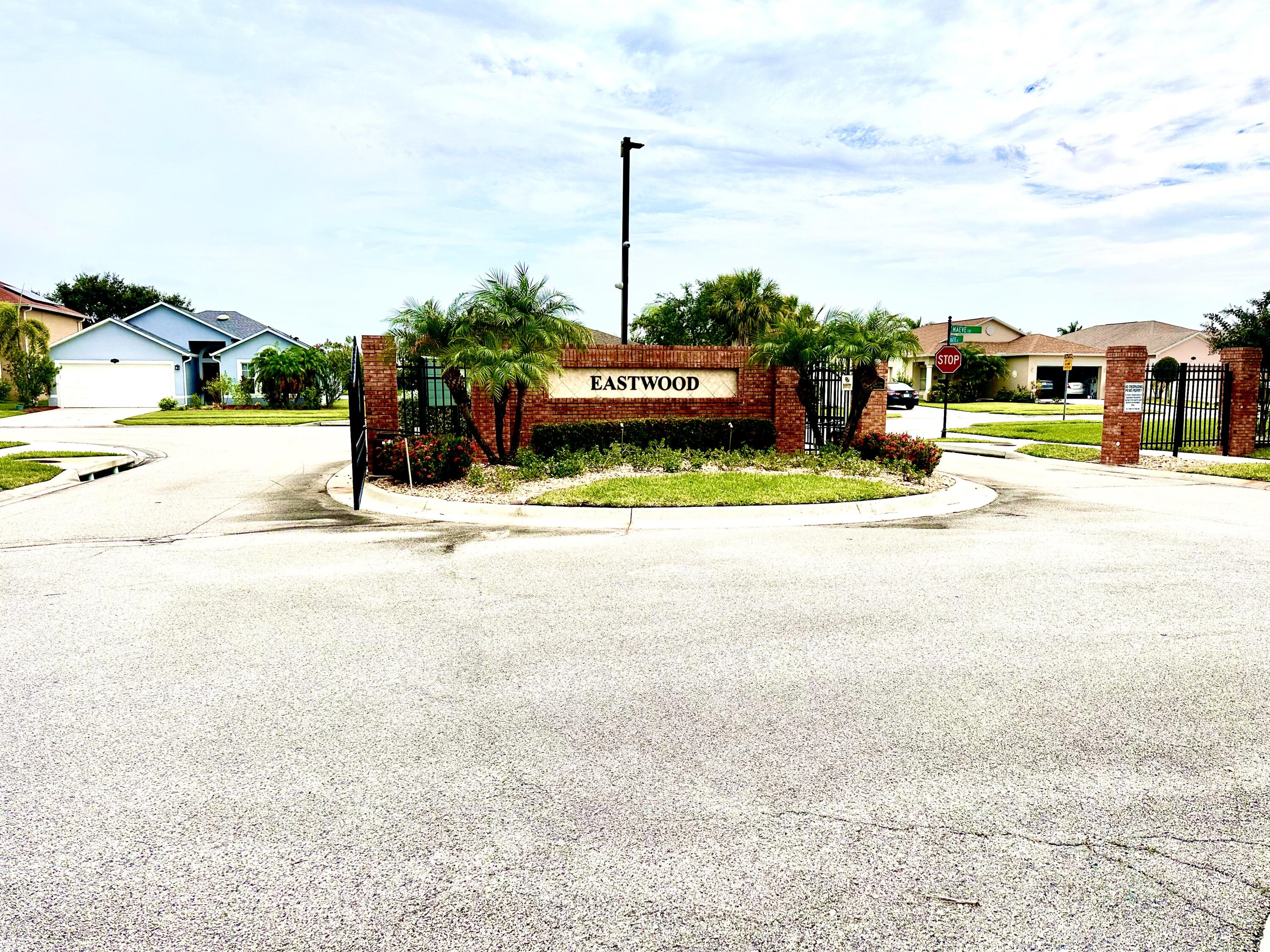 2259 Maeve Circle