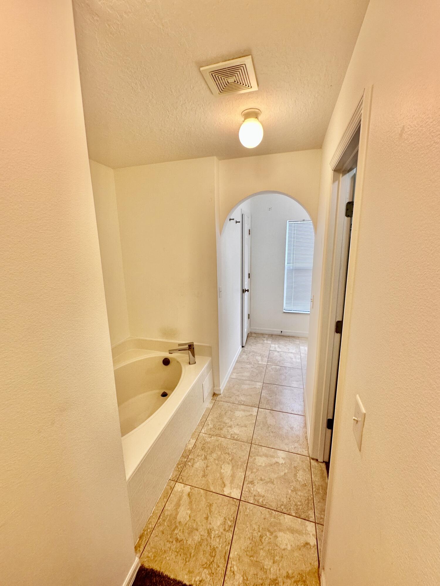 2259 Maeve Circle