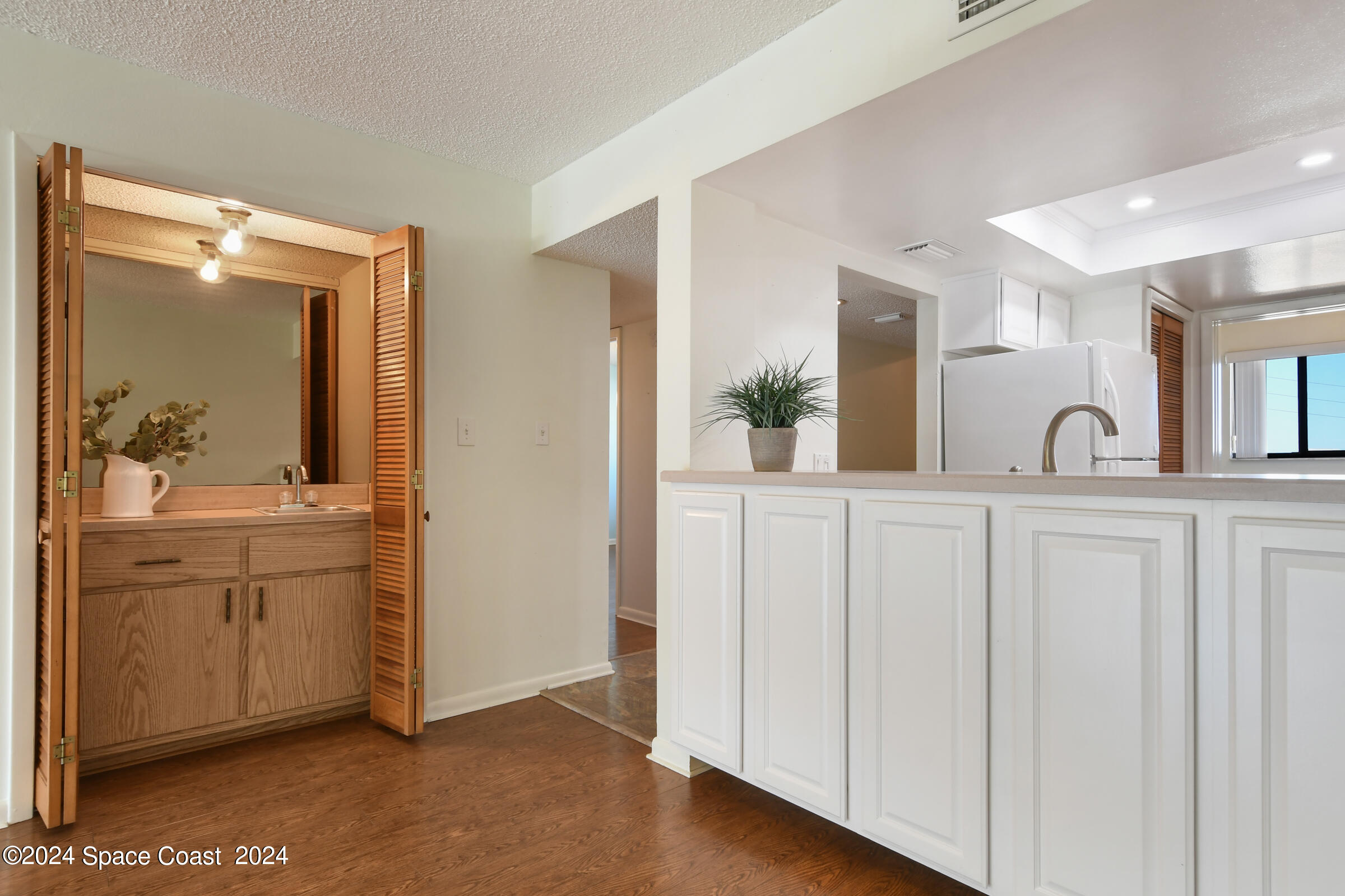 8494 Ridgewood Avenue 4305