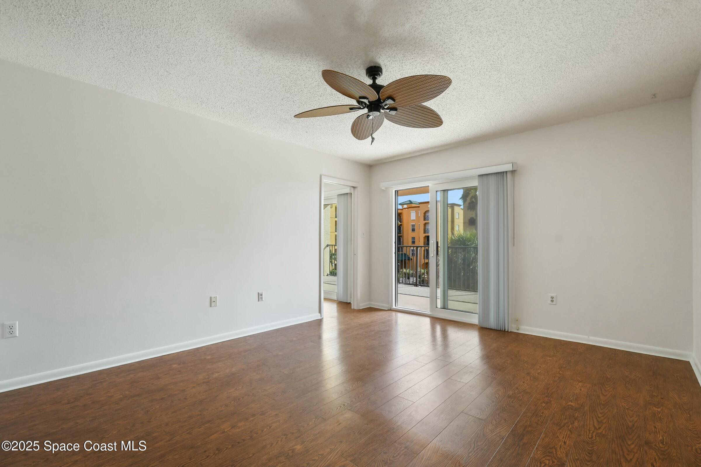 8494 Ridgewood Avenue 4305