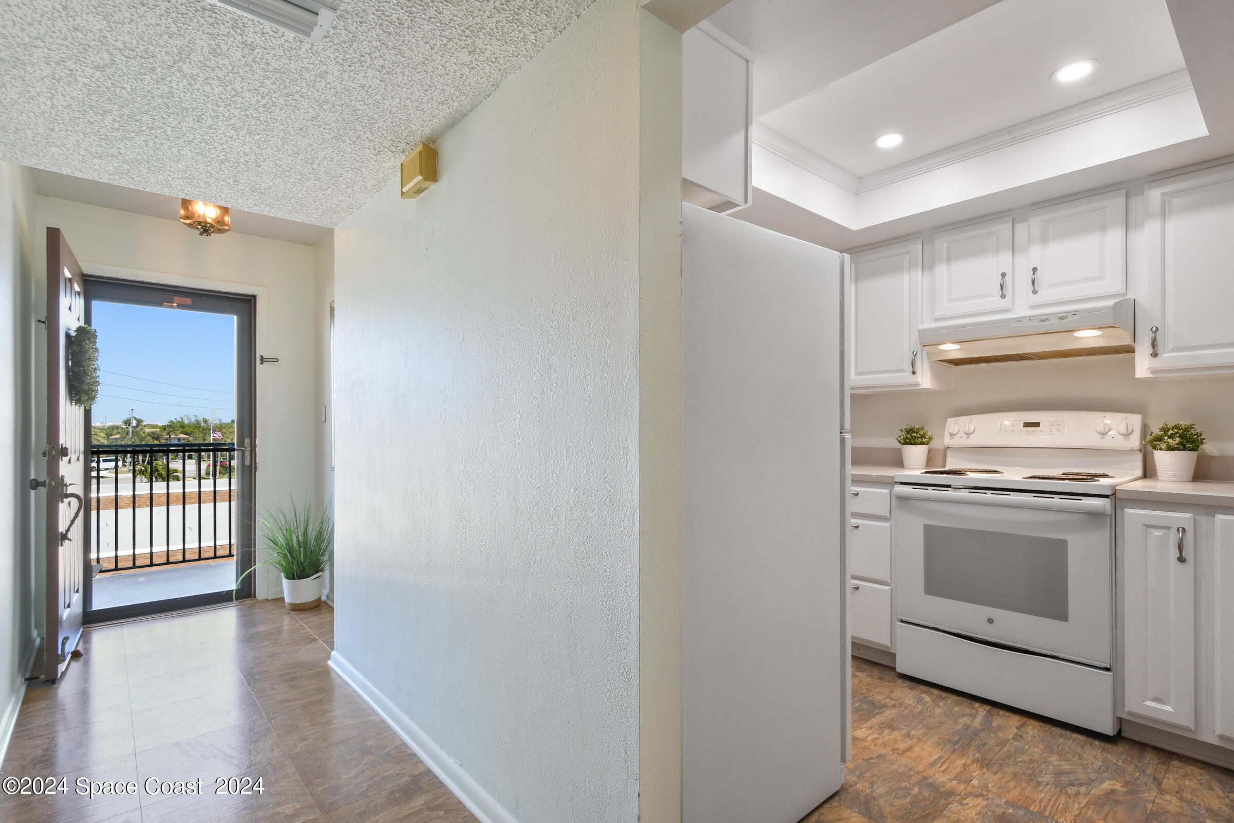 8494 Ridgewood Avenue 4305