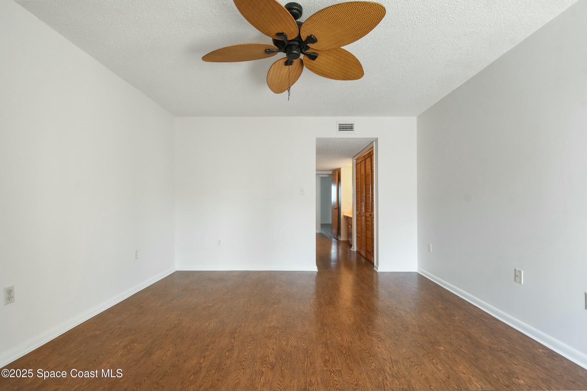 8494 Ridgewood Avenue 4305