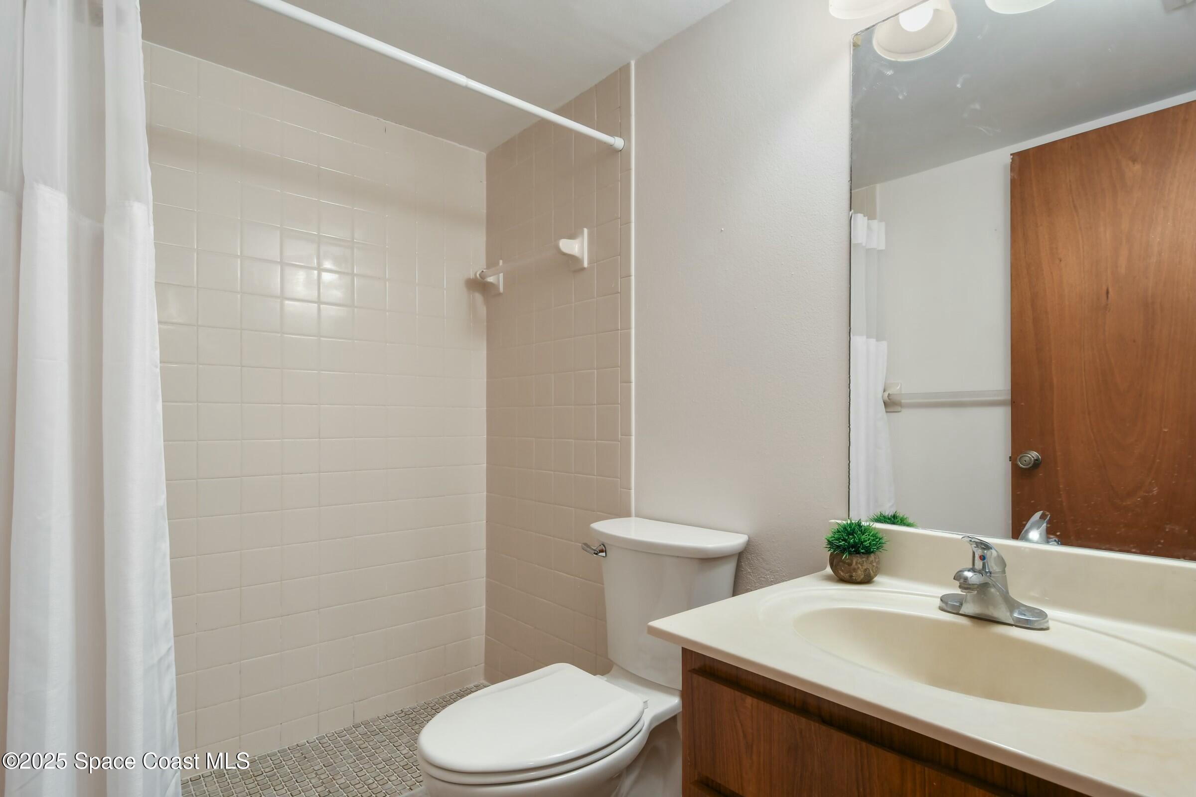 8494 Ridgewood Avenue 4305