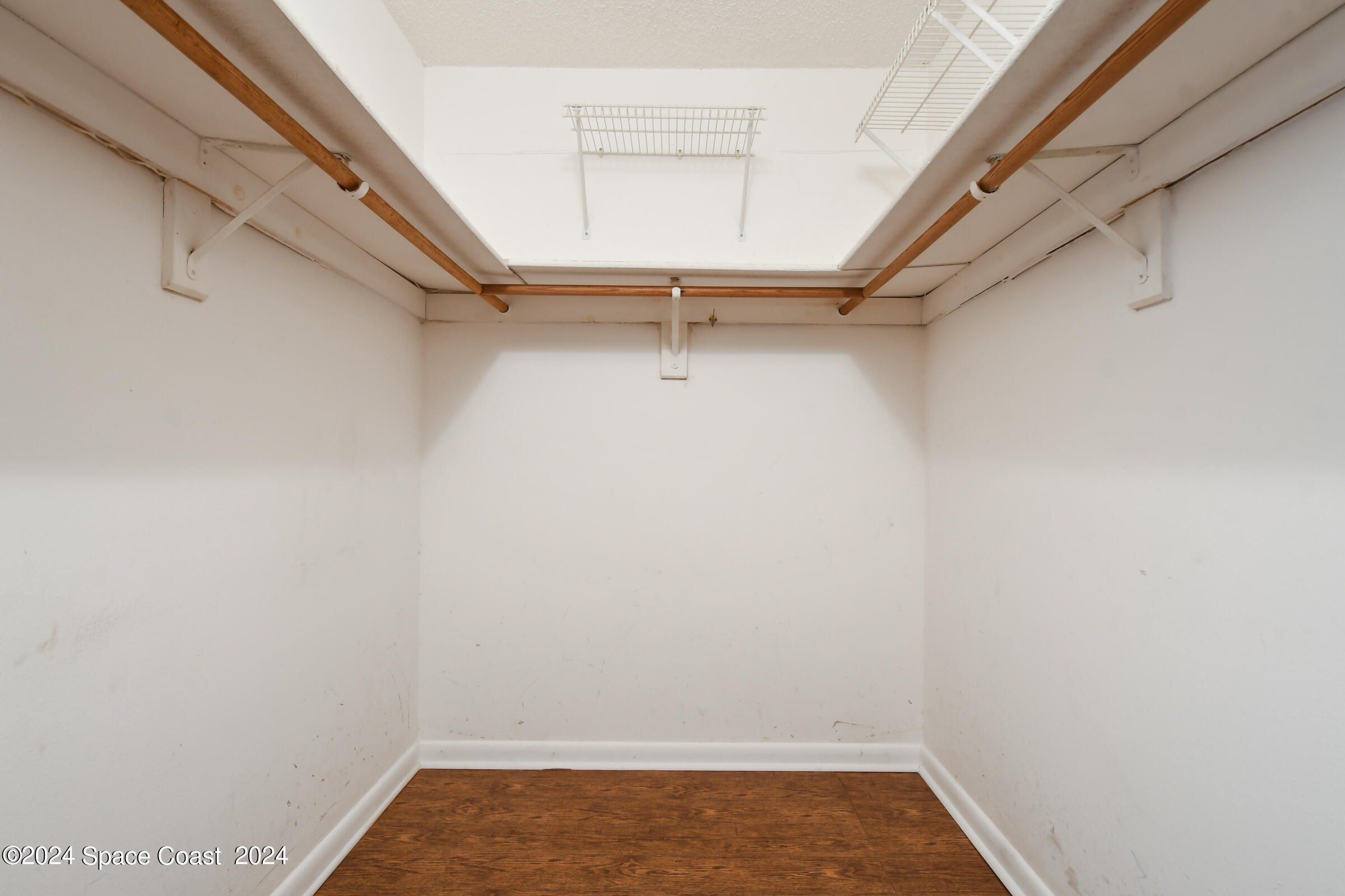 8494 Ridgewood Avenue 4305
