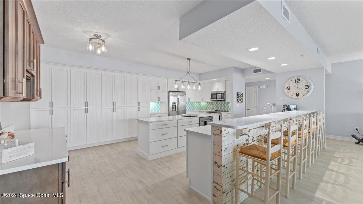 1025 Highway A1a, 202