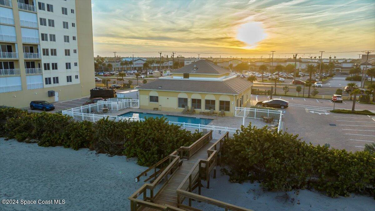 1025 Highway A1a, 202