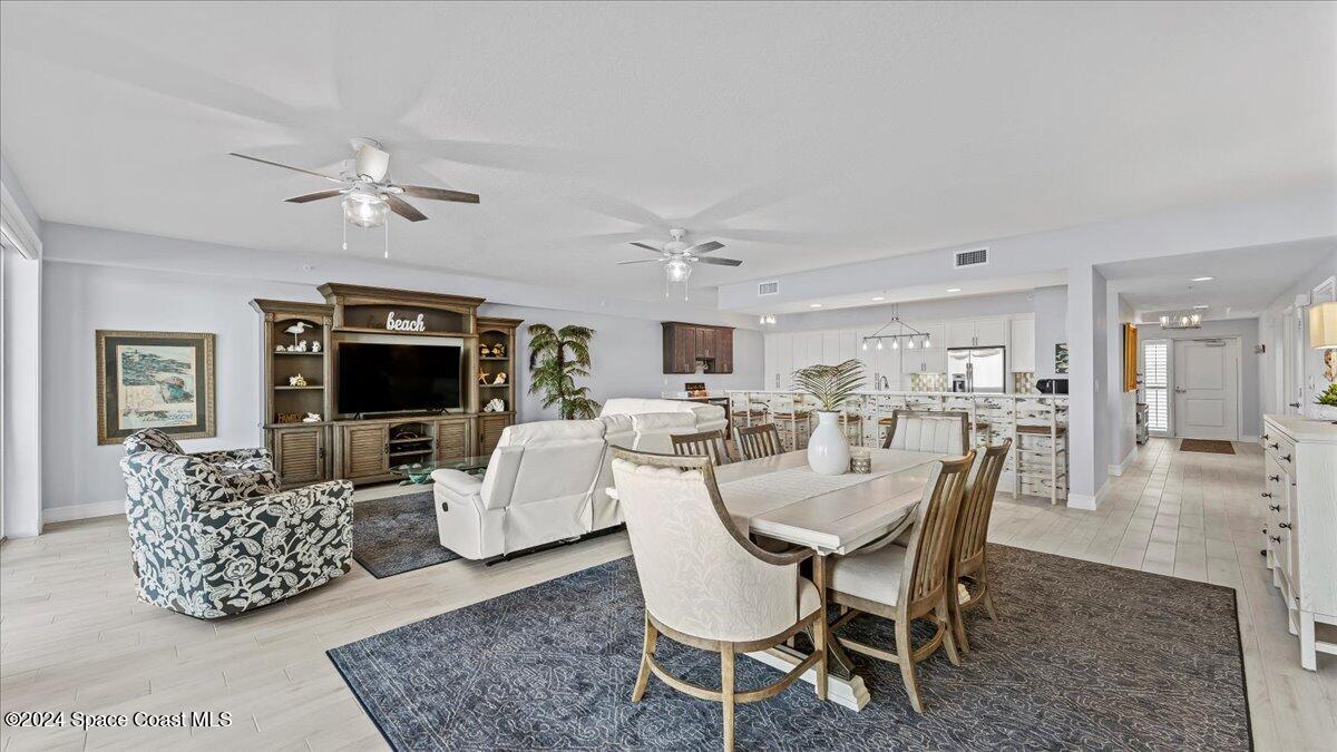 1025 Highway A1a, 202