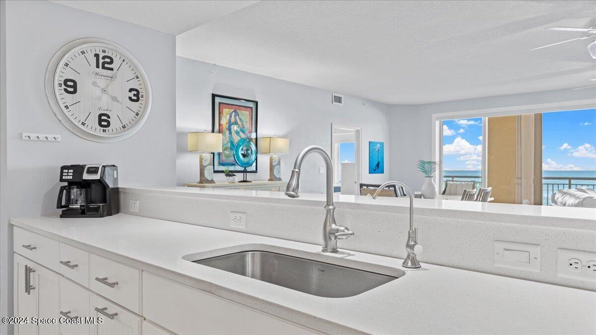 1025 Highway A1a, 202