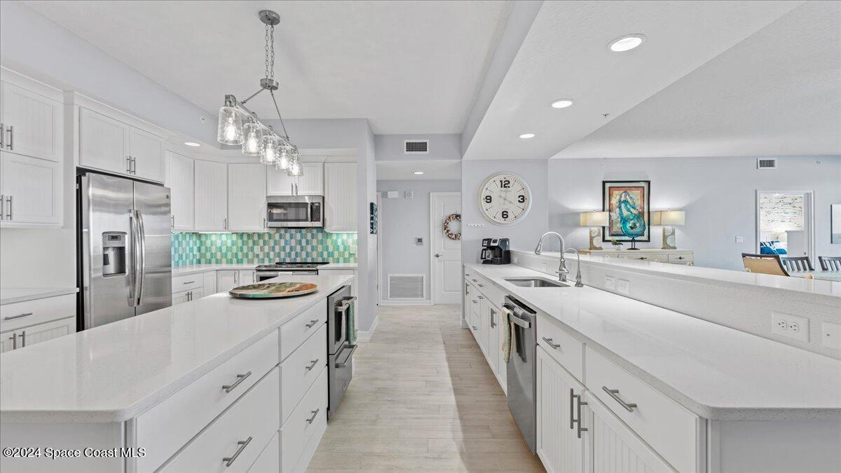 1025 Highway A1a, 202