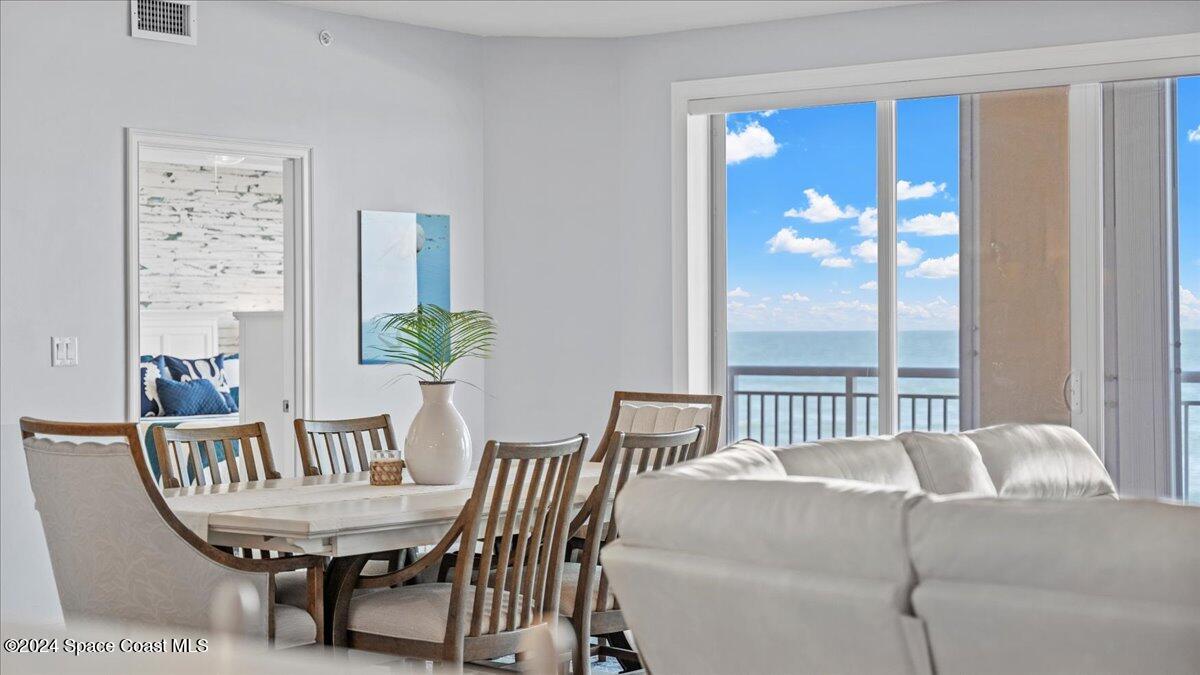 1025 Highway A1a, 202