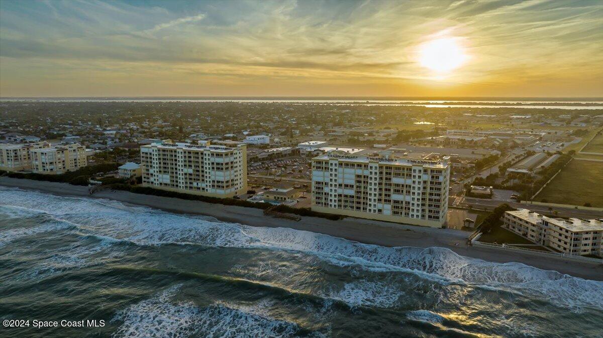 1025 Highway A1a, 202